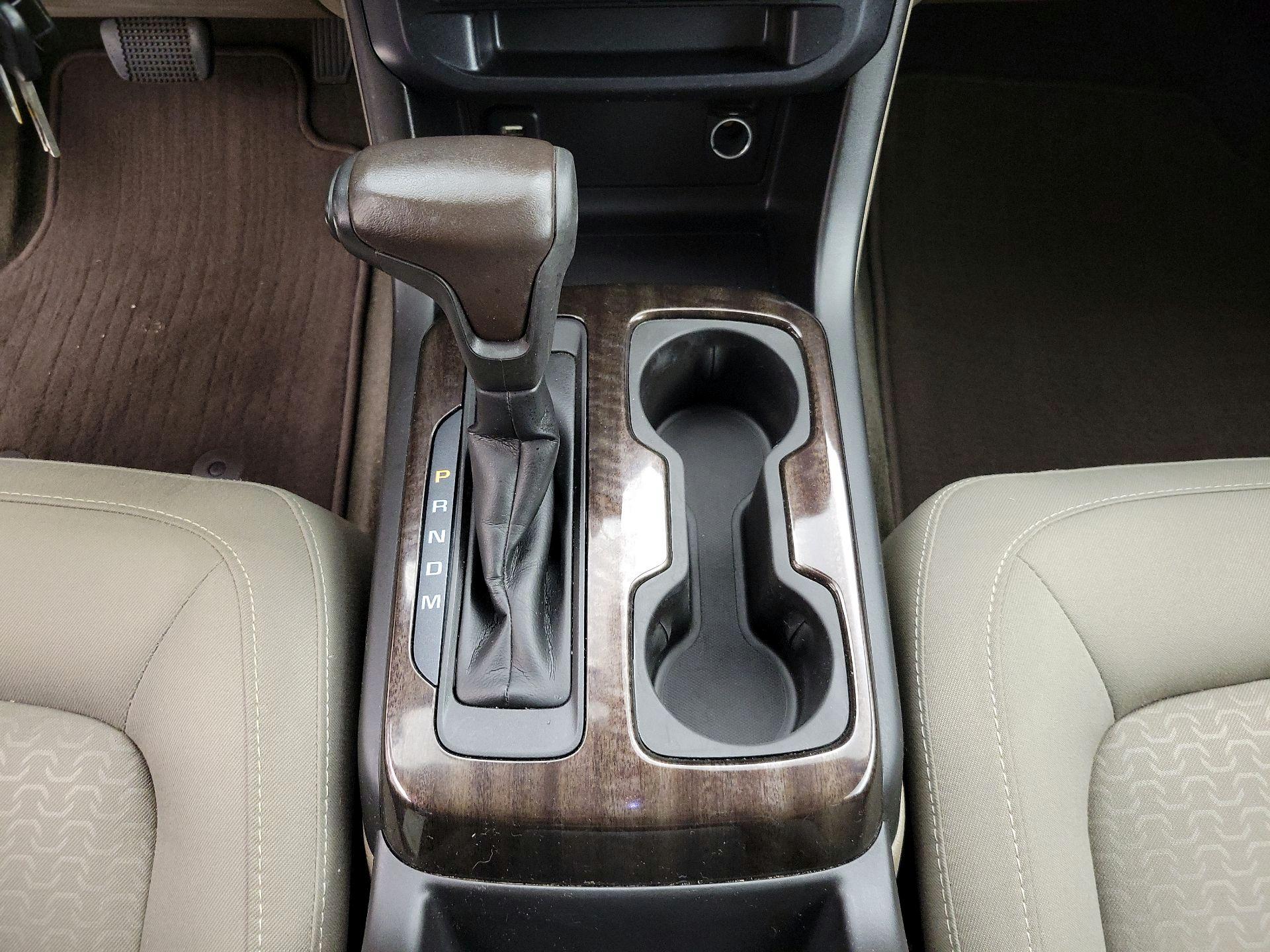 Thumbnail: 2016 GMC Canyon - 17
