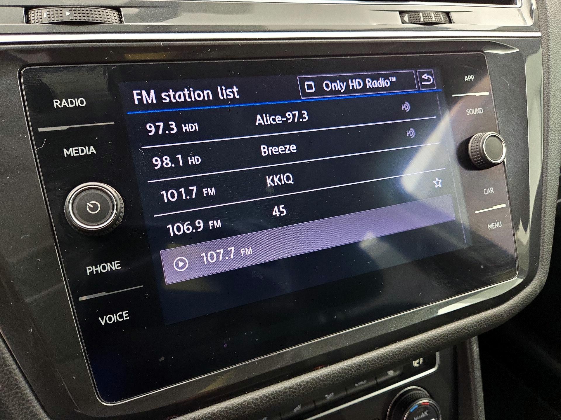 Thumbnail: 2019 Volkswagen Tiguan - 14
