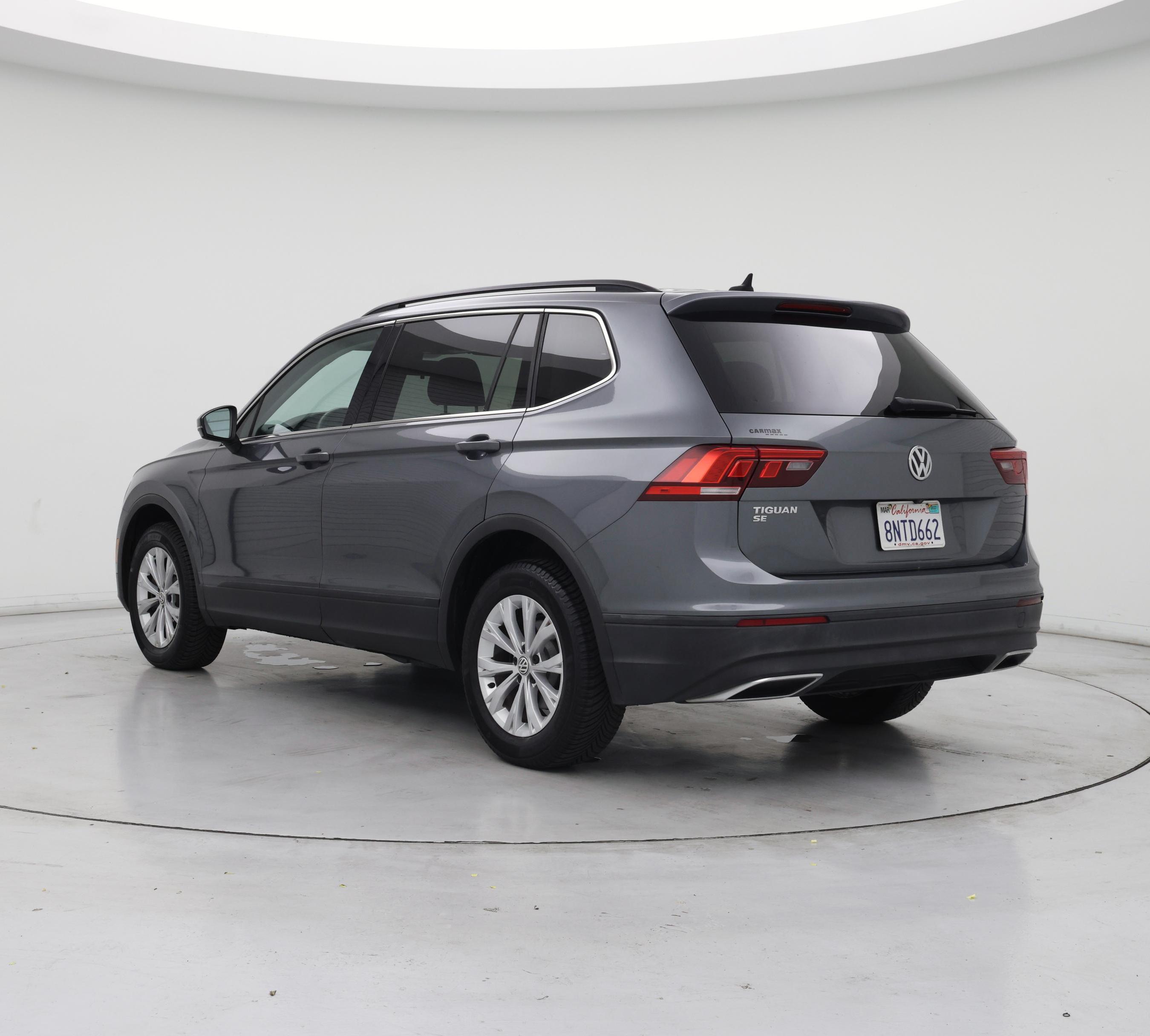 Thumbnail: 2019 Volkswagen Tiguan - 2