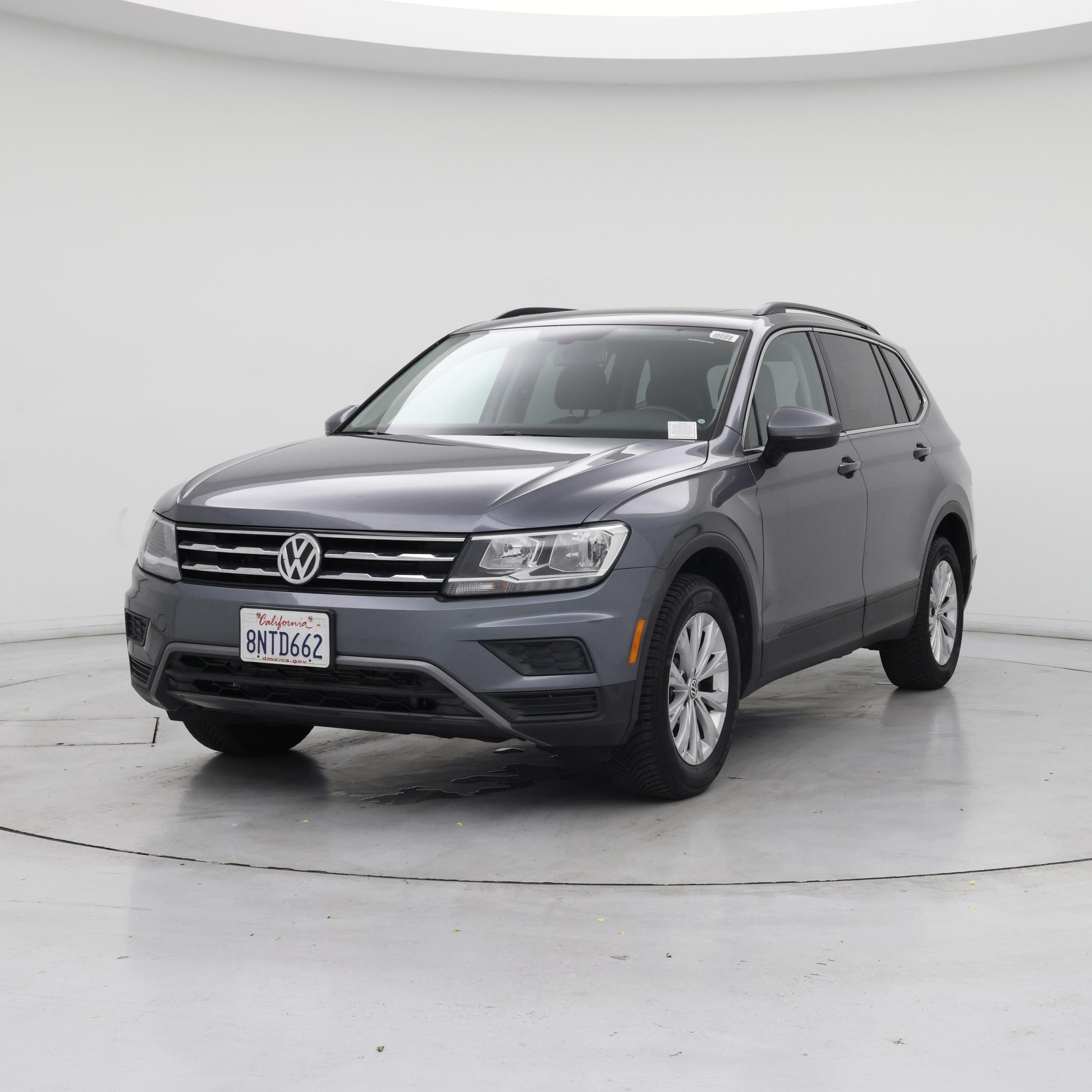 Thumbnail: 2019 Volkswagen Tiguan - 4