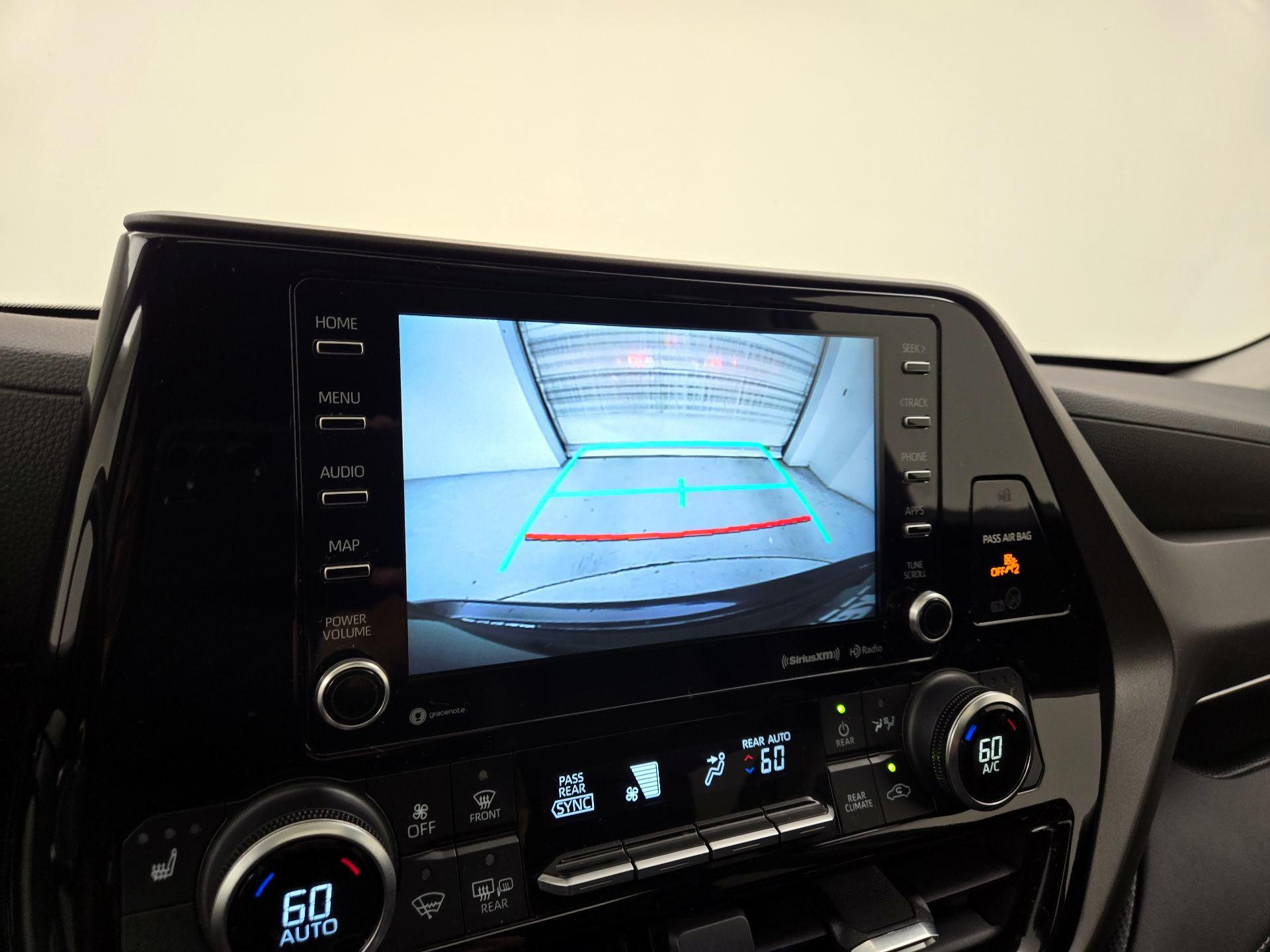 Thumbnail: 2021 Toyota Highlander - 14