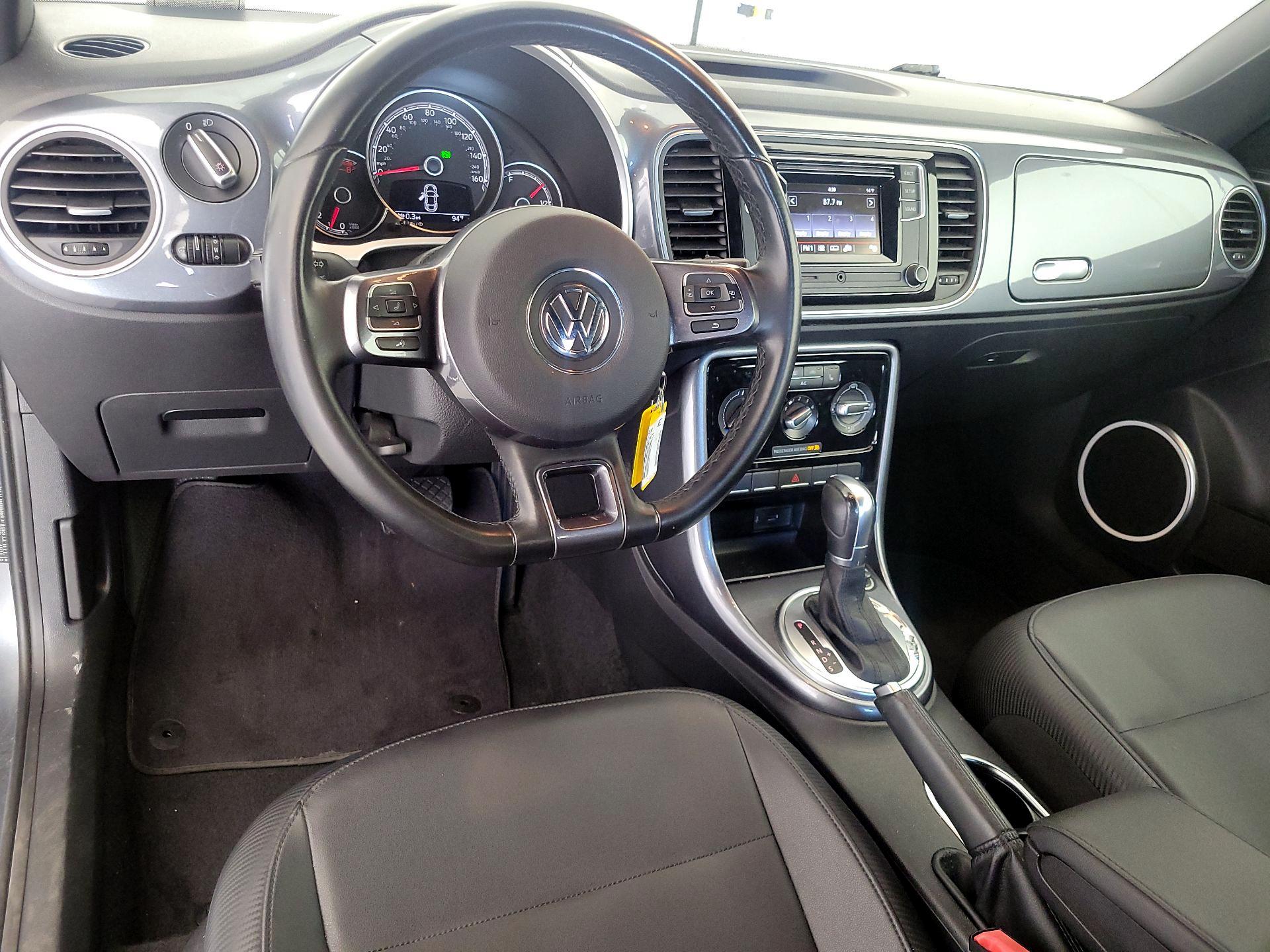 Thumbnail: 2018 Volkswagen Beetle - 9