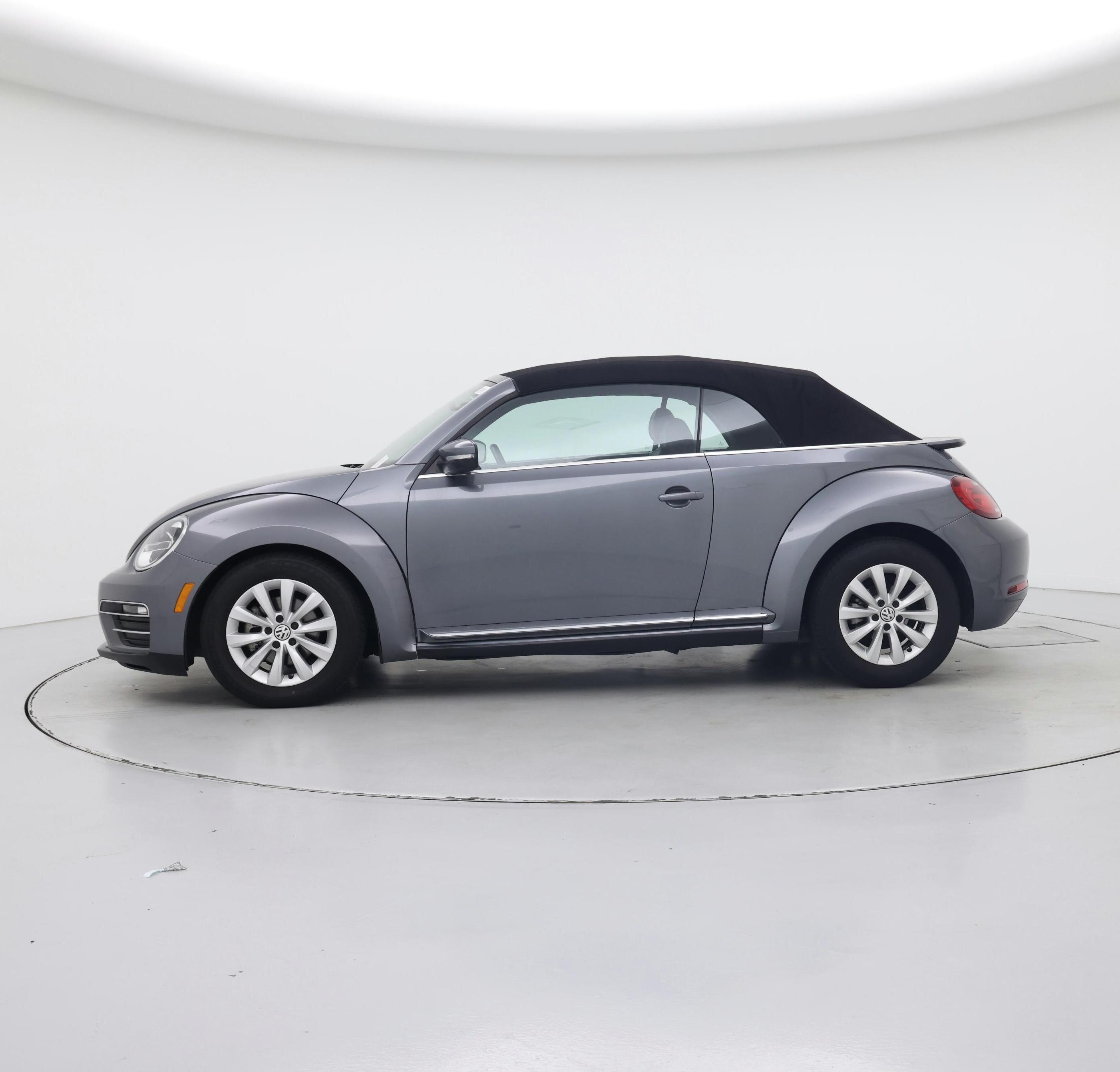 Thumbnail: 2018 Volkswagen Beetle - 3