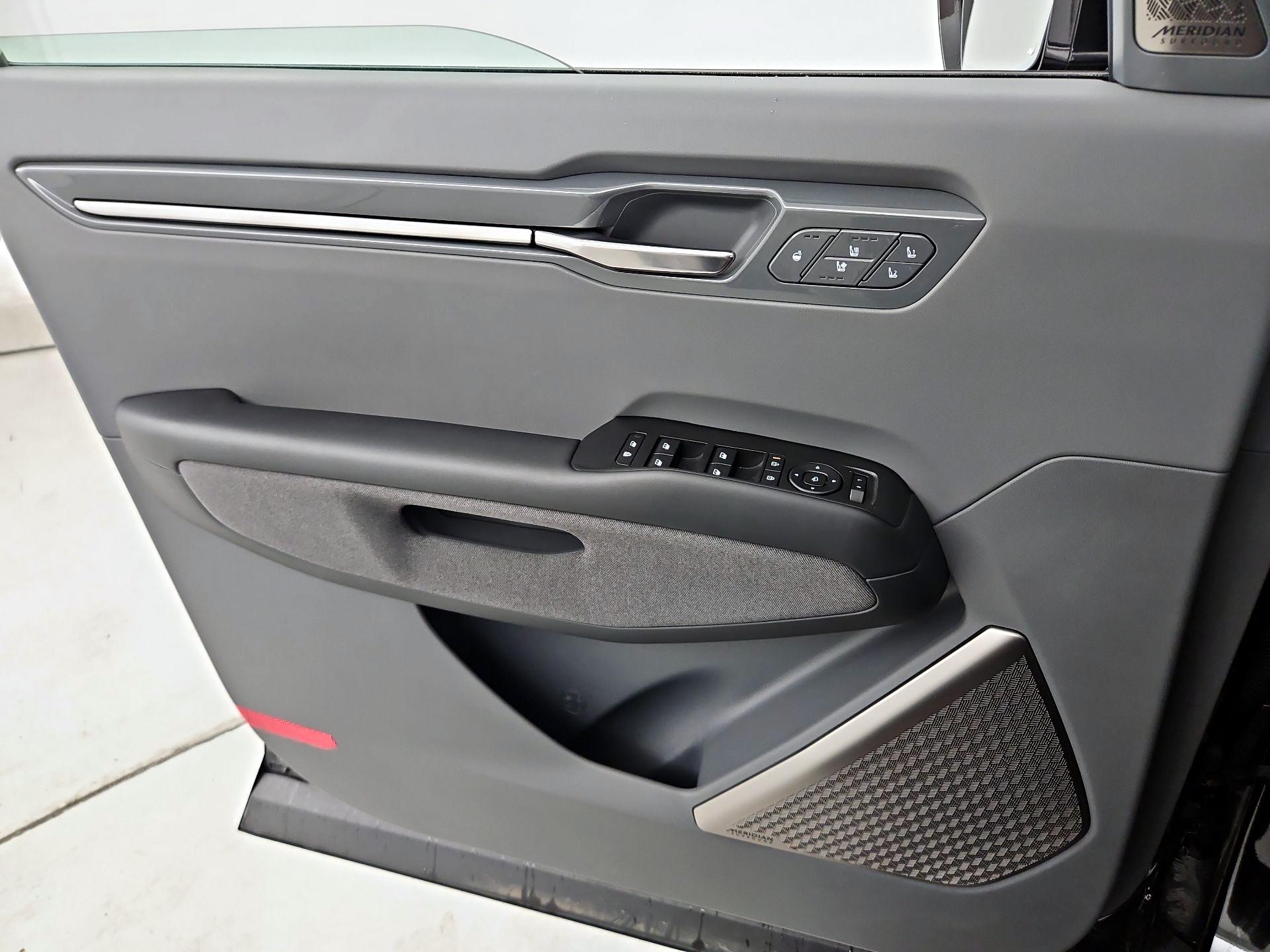 Thumbnail: 2024 Kia EV9 - 12