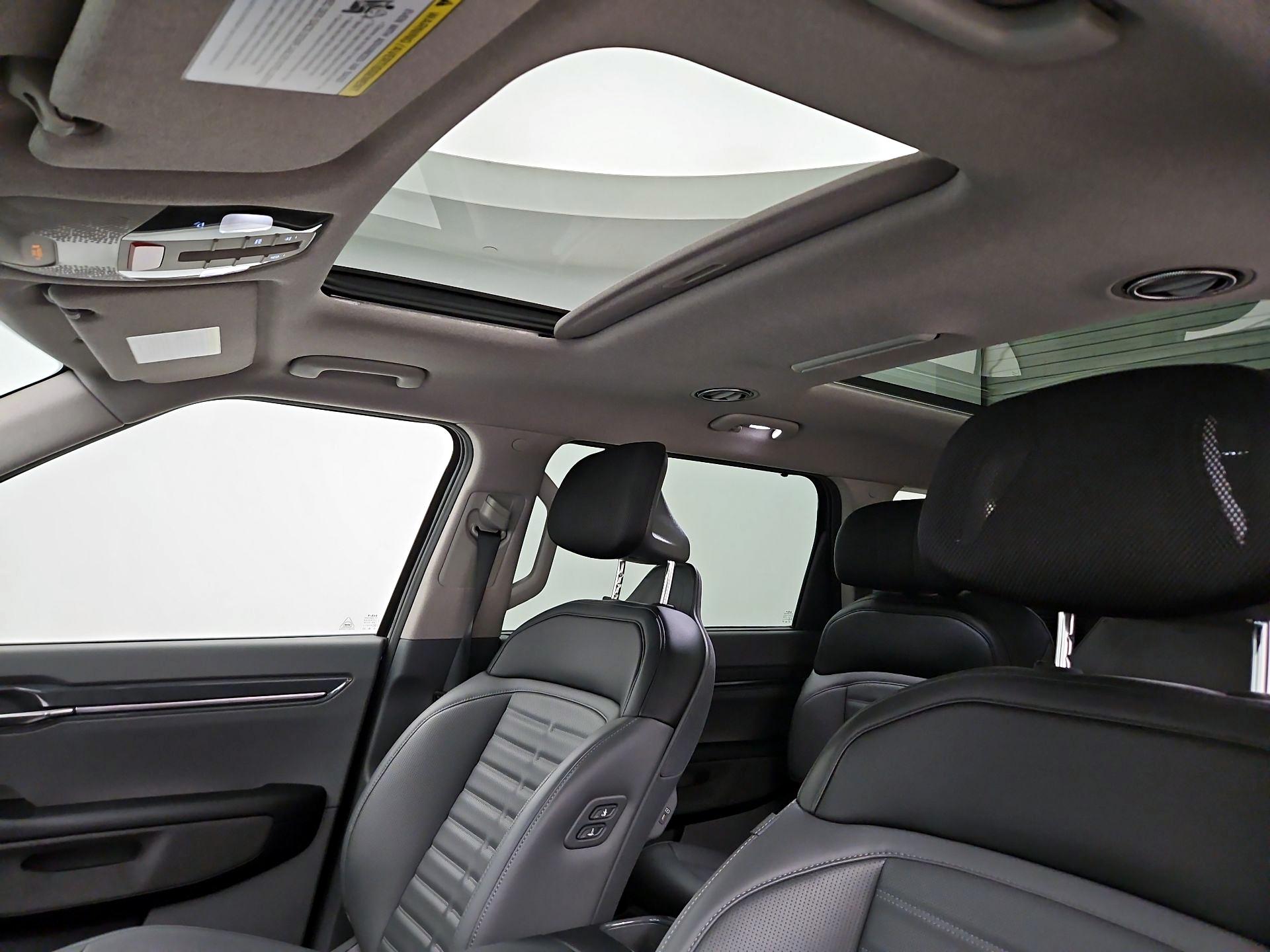 Thumbnail: 2024 Kia EV9 - 20