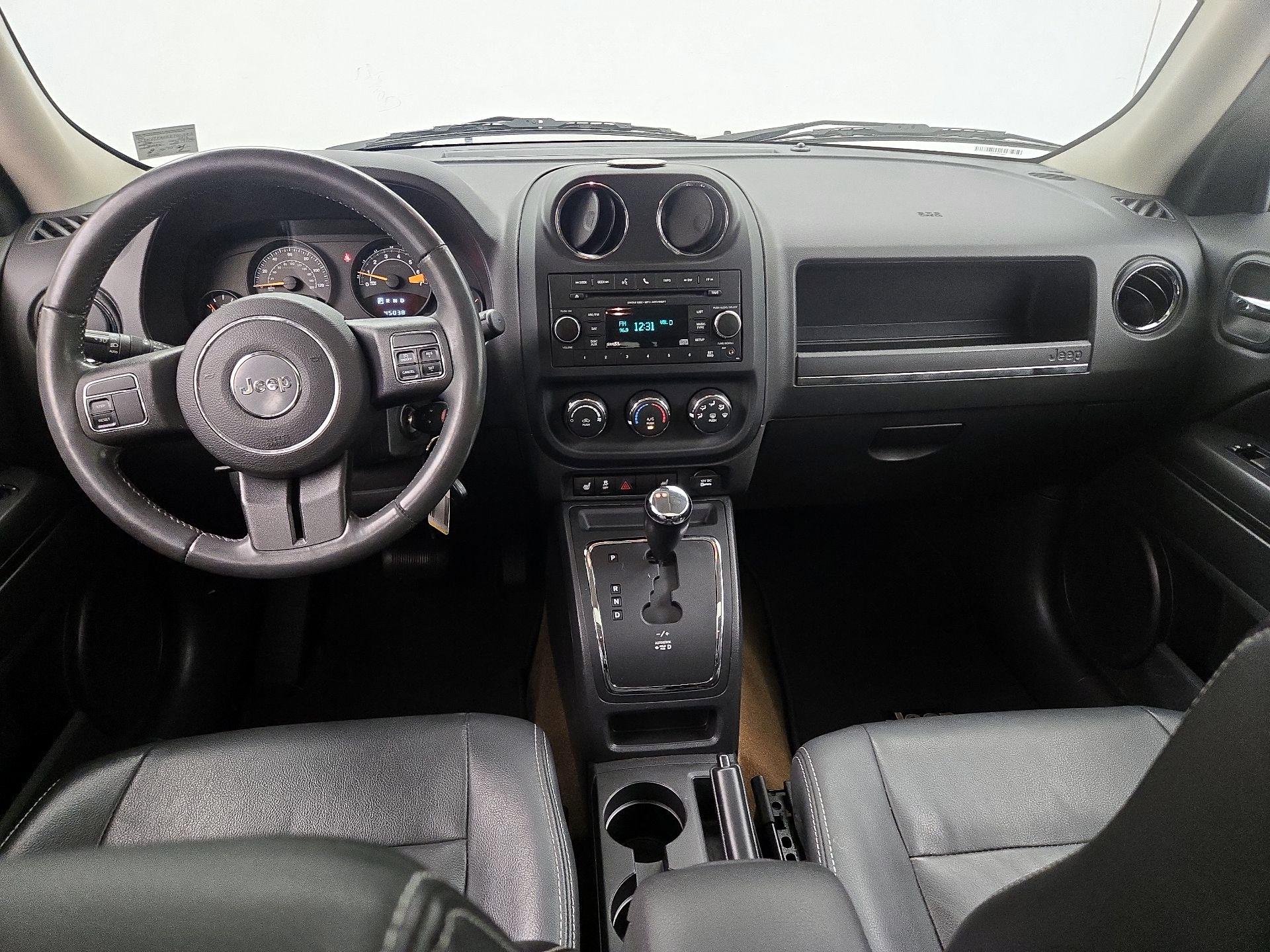 Thumbnail: 2016 Jeep Patriot - 9