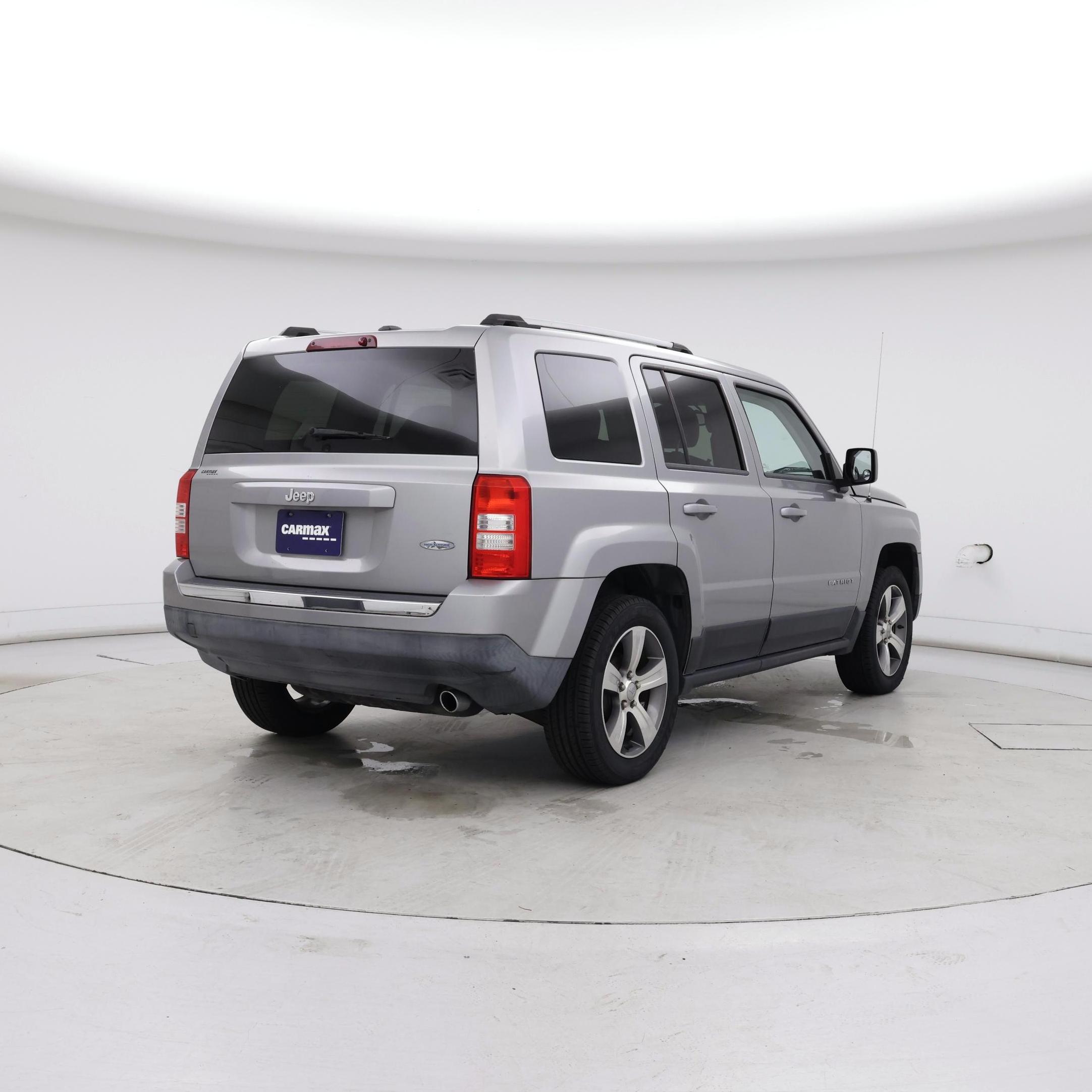 Thumbnail: 2016 Jeep Patriot - 8