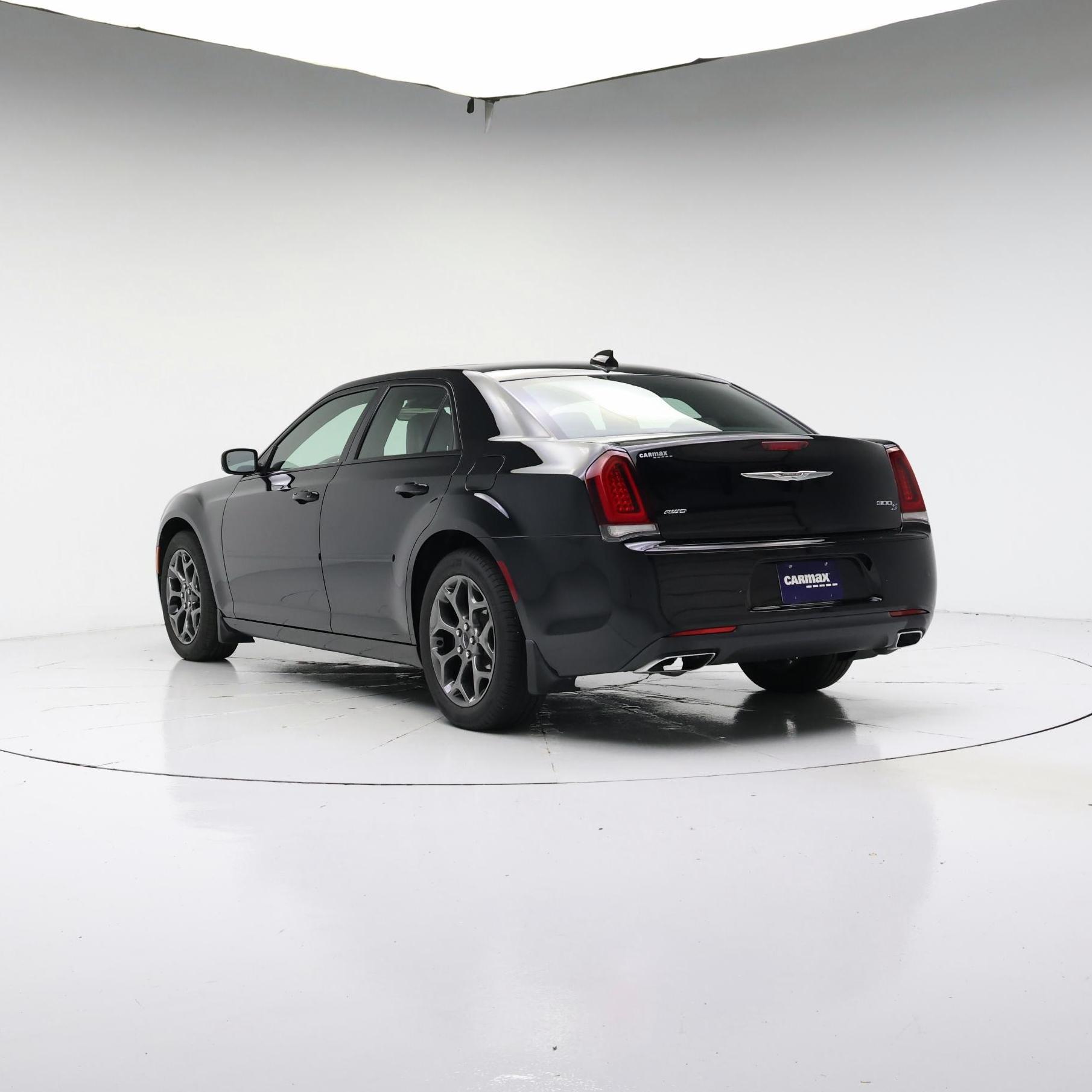 Thumbnail: 2018 Chrysler 300 - 2