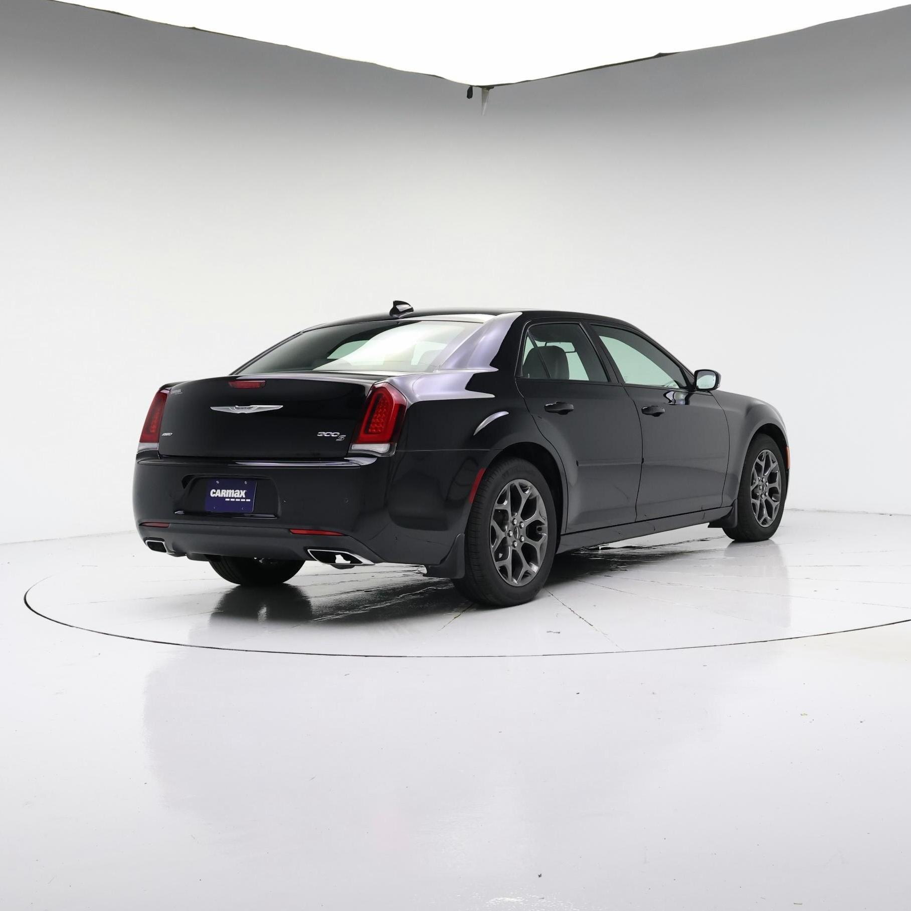Thumbnail: 2018 Chrysler 300 - 8