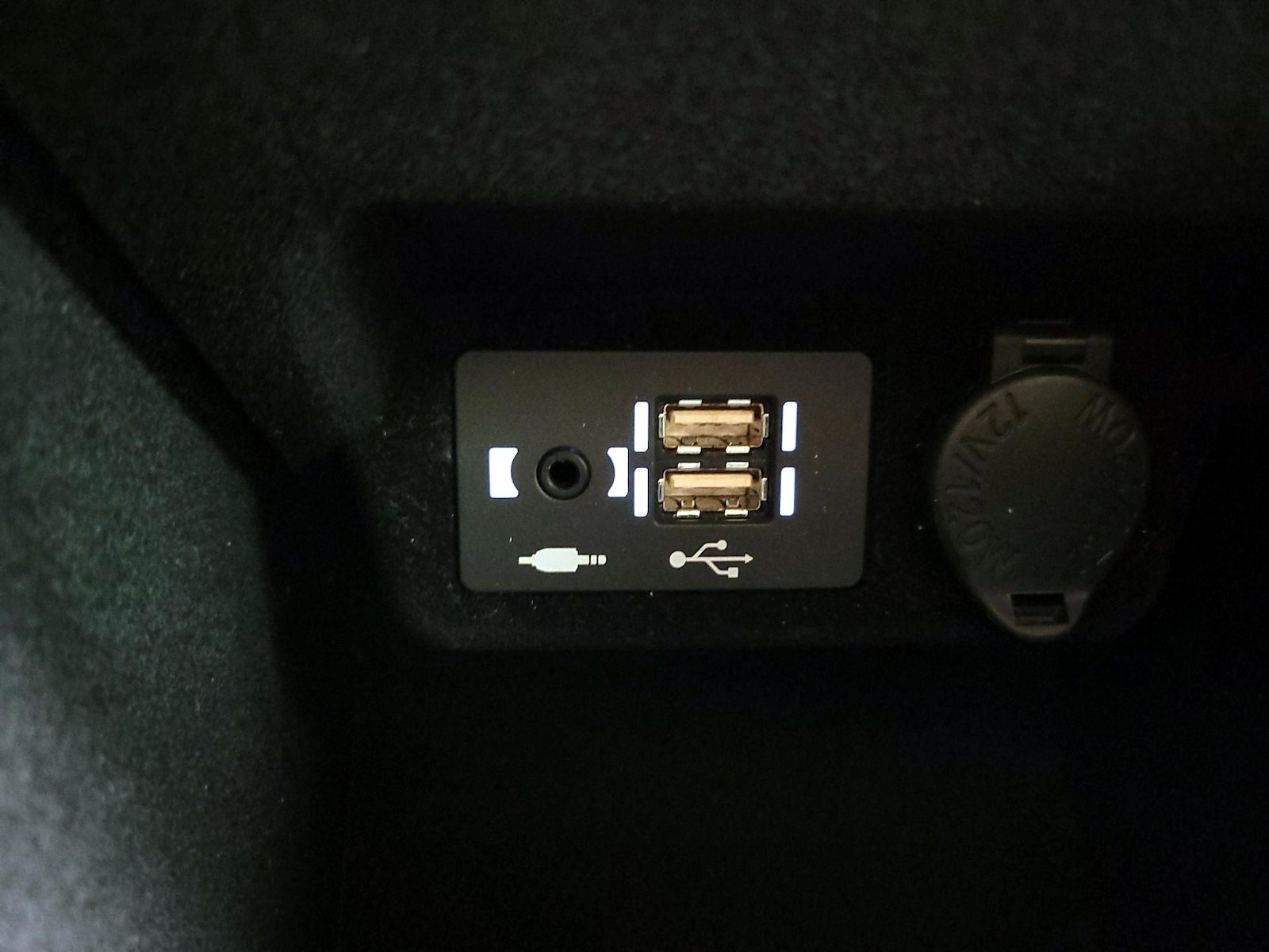 2021 Lexus NX 300 - Photo 19
