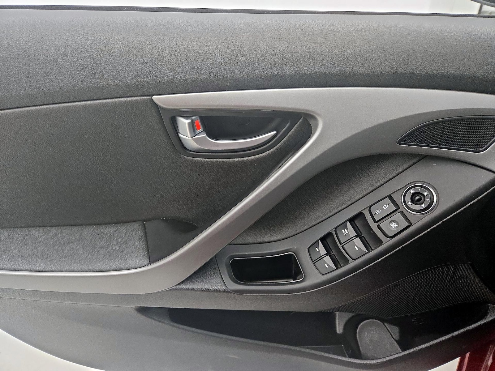 2016 Hyundai Elantra Limited - Photo 13