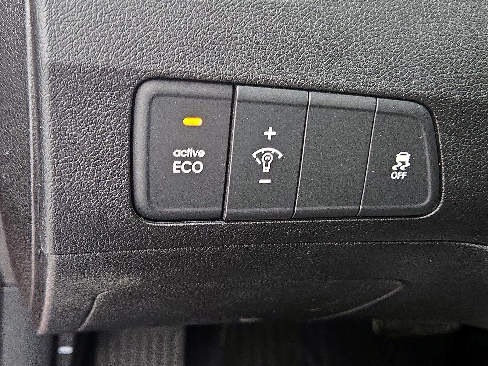 2016 Hyundai Elantra Limited - Photo 14