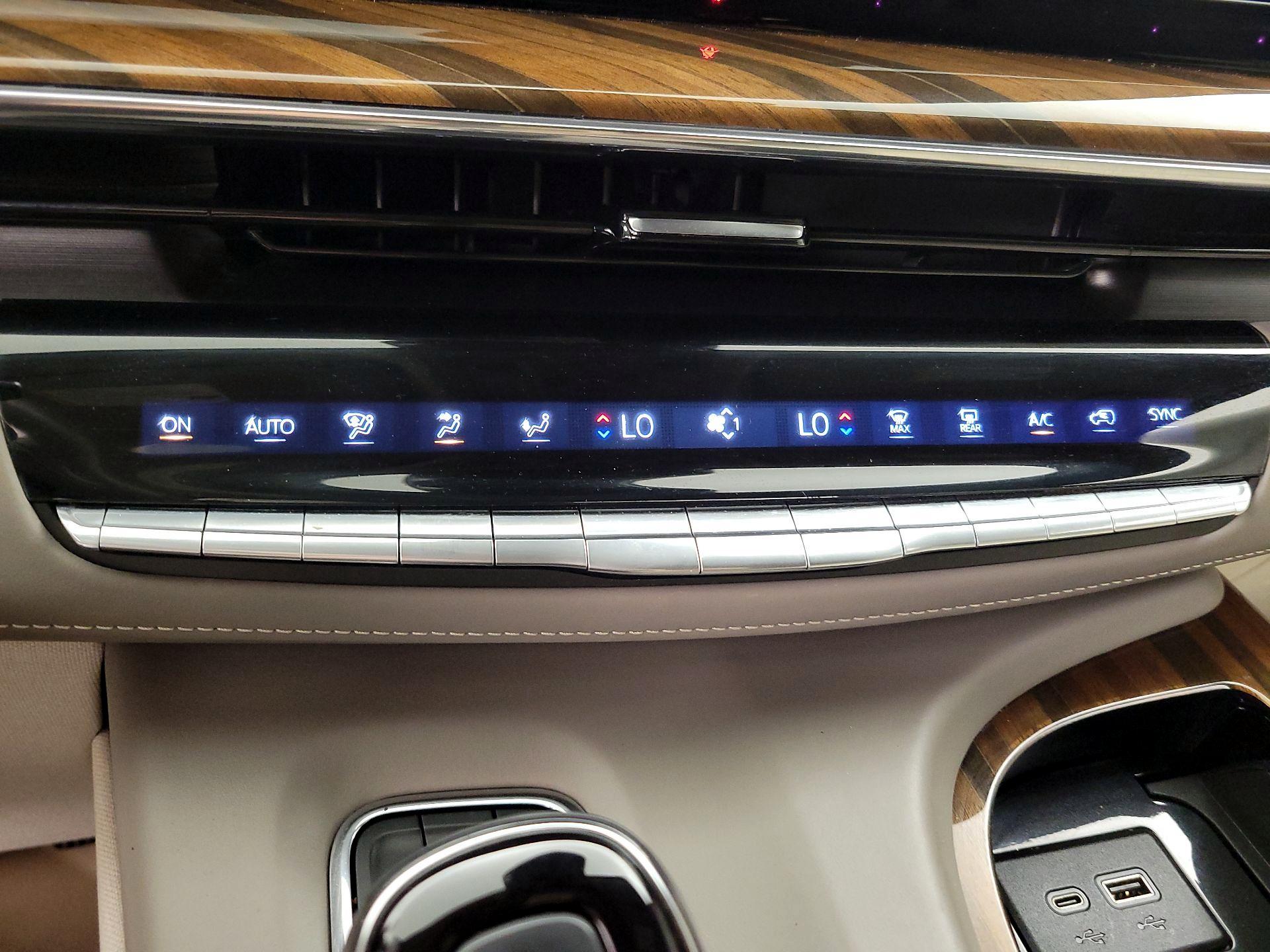 Thumbnail: 2024 Cadillac Escalade - 16