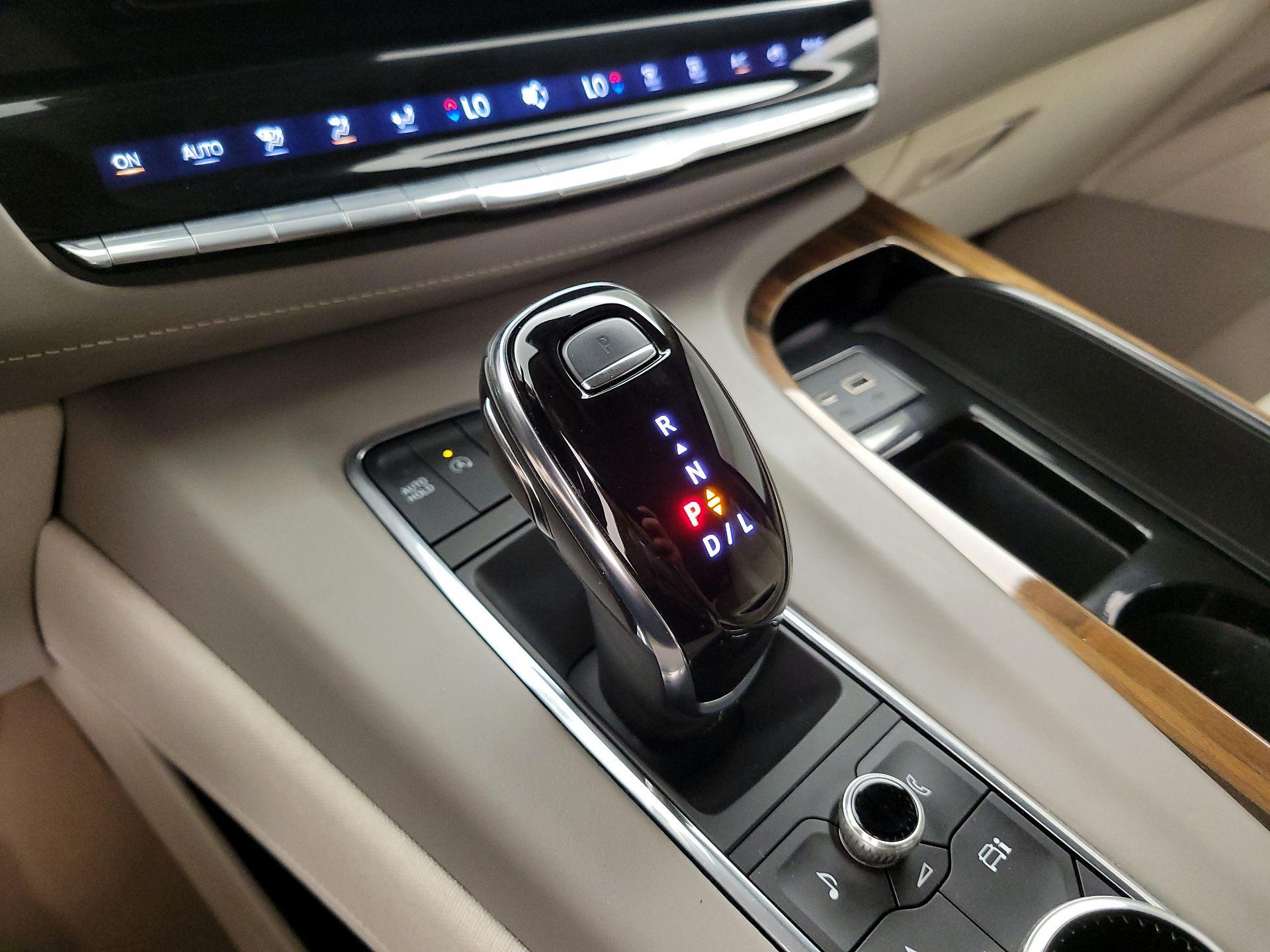 Thumbnail: 2024 Cadillac Escalade - 17