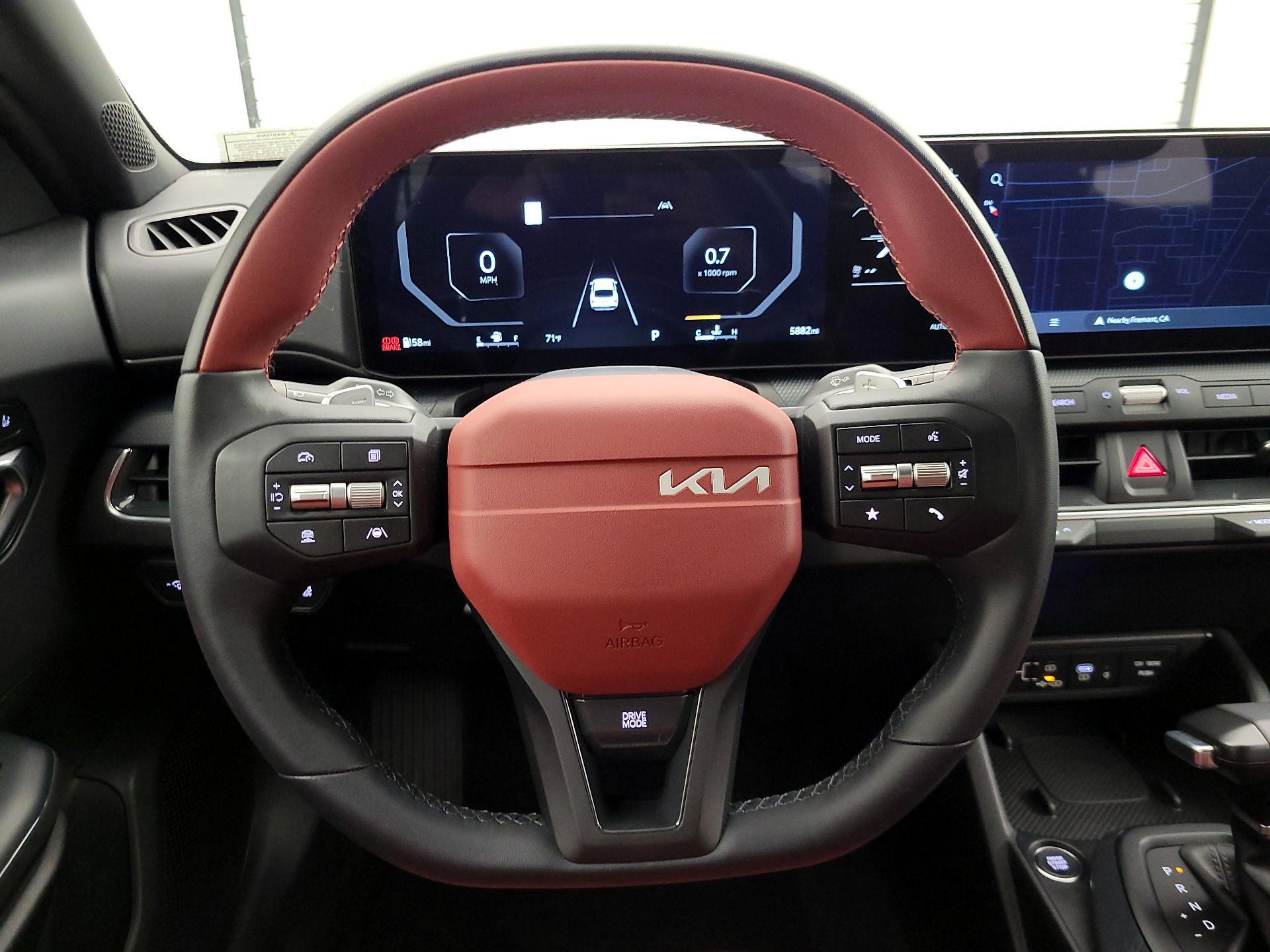 Thumbnail: 2025 Kia K4 - 10