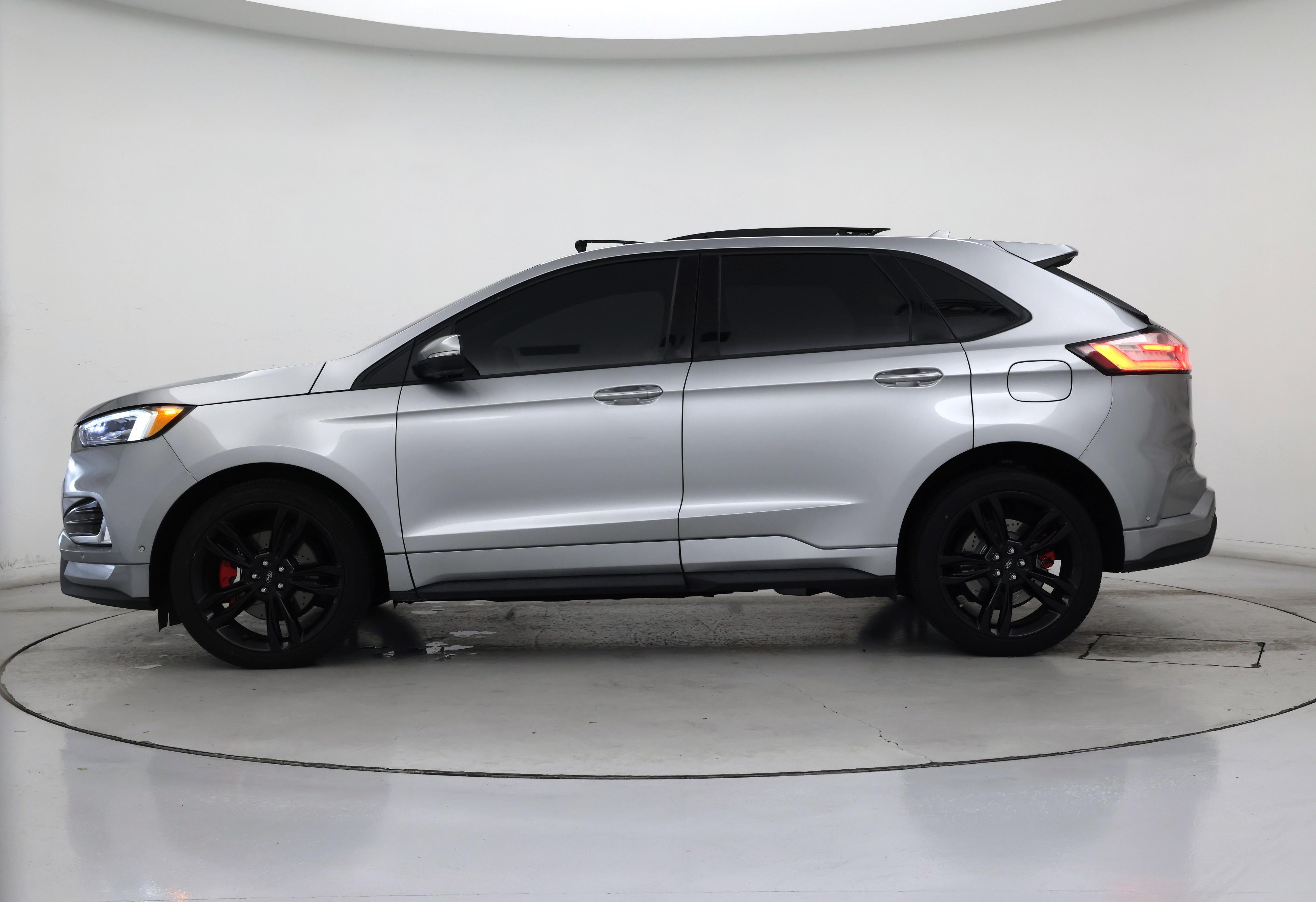 Thumbnail: 2020 Ford Edge - 3