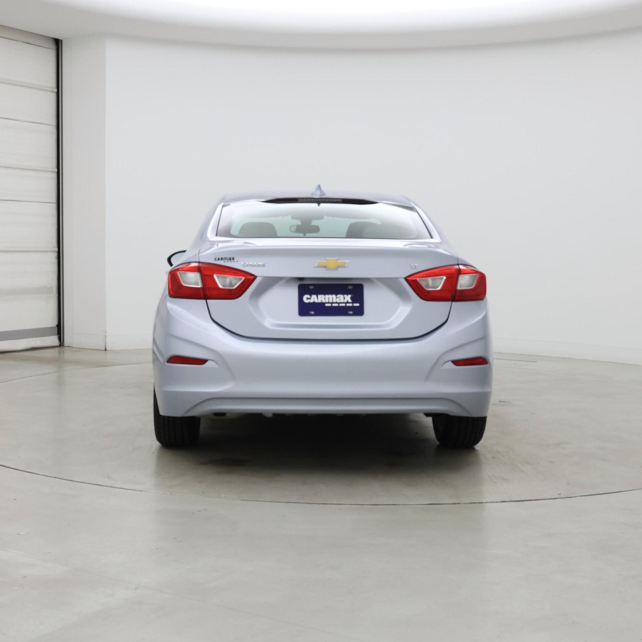 Thumbnail: 2017 Chevrolet Cruze - 6