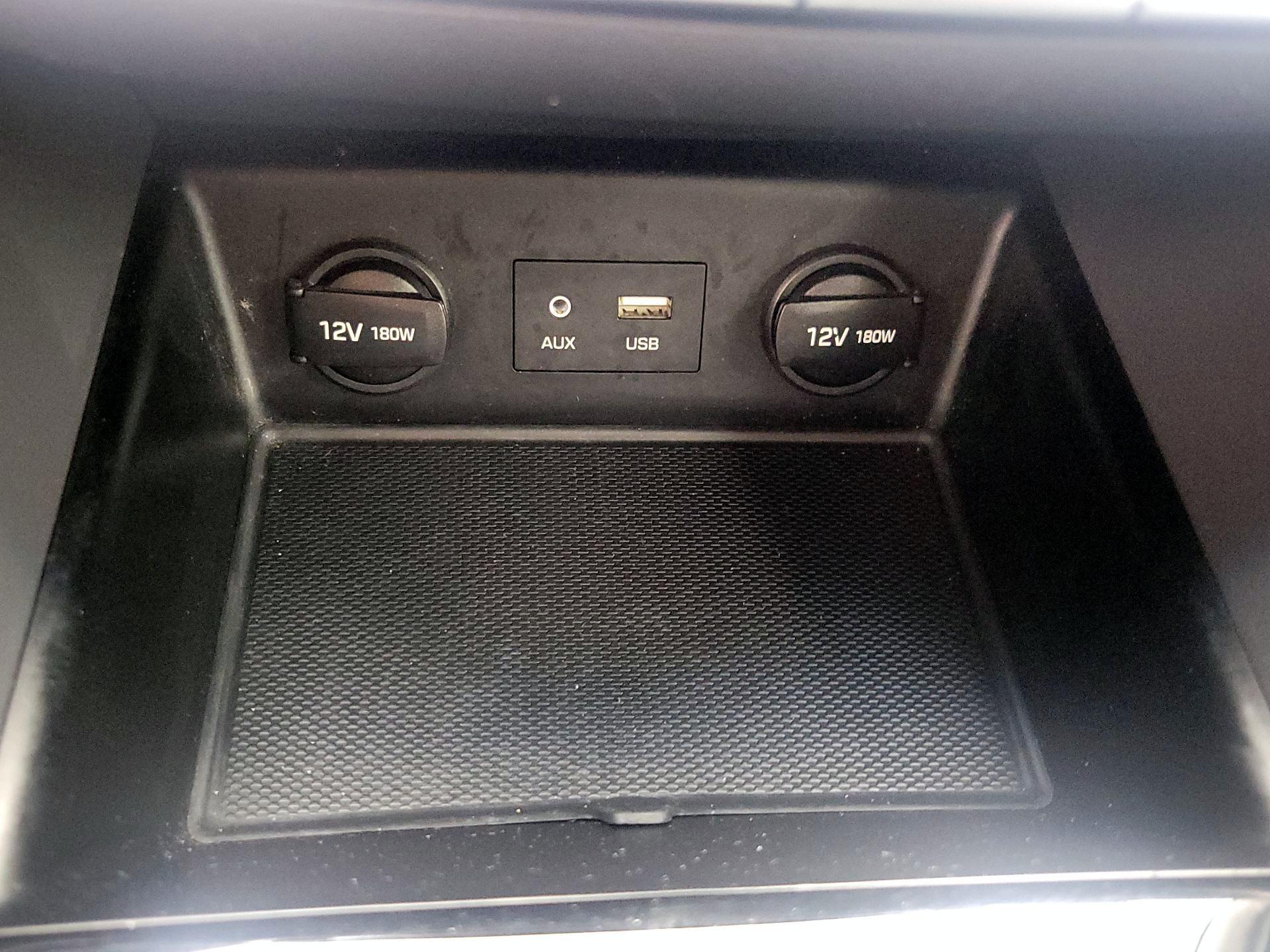 Thumbnail: 2019 Hyundai Ioniq - 18