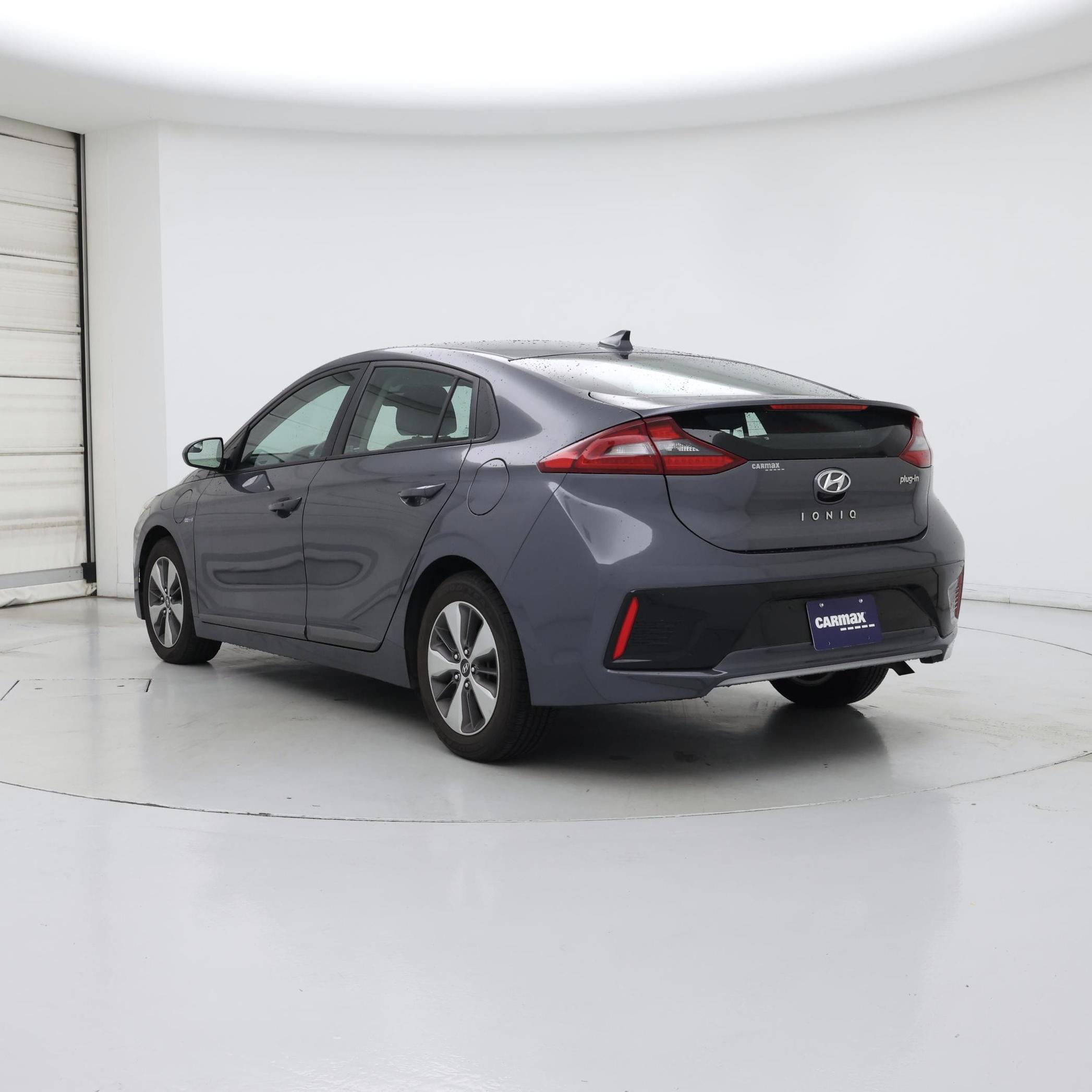Thumbnail: 2019 Hyundai Ioniq - 2