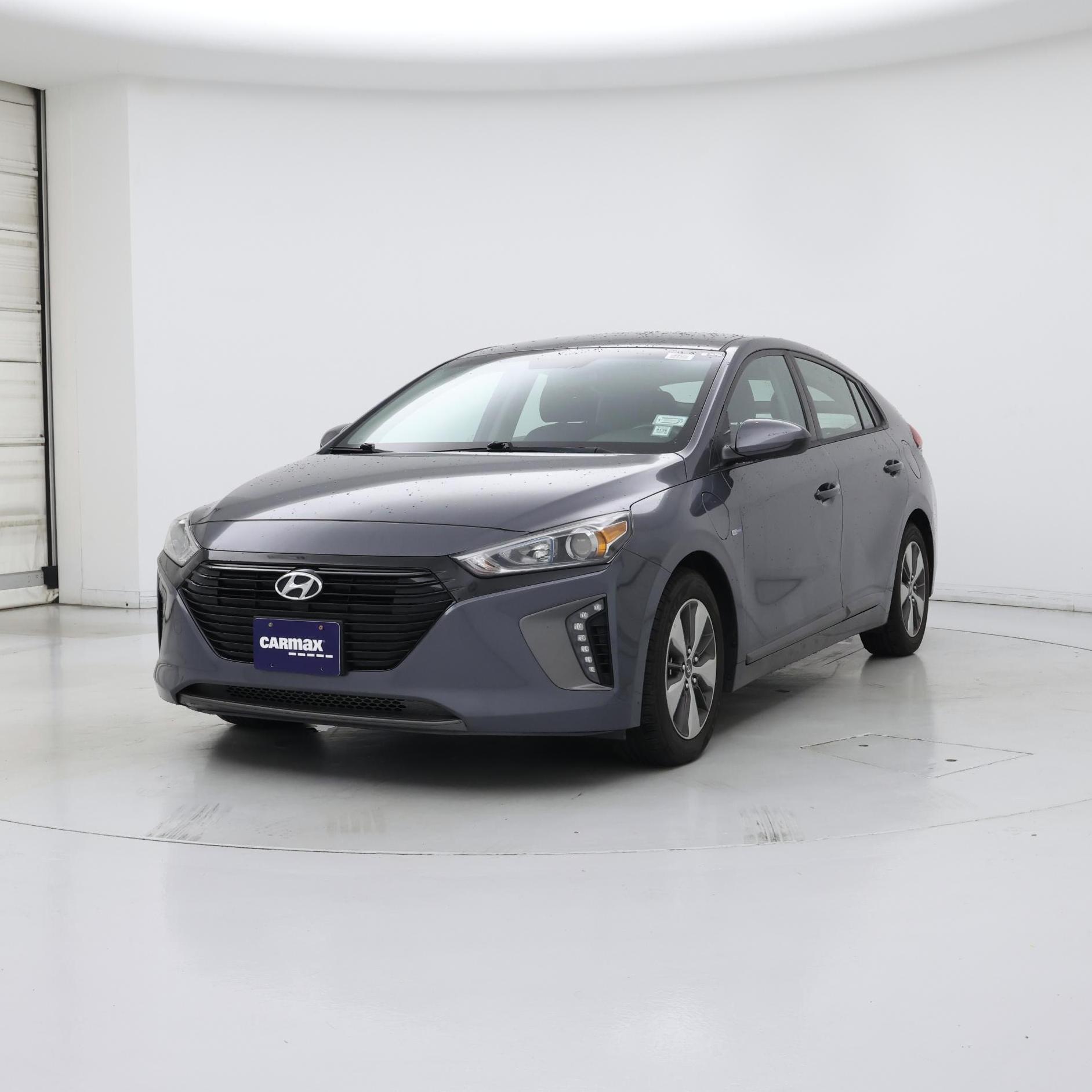 Thumbnail: 2019 Hyundai Ioniq - 4