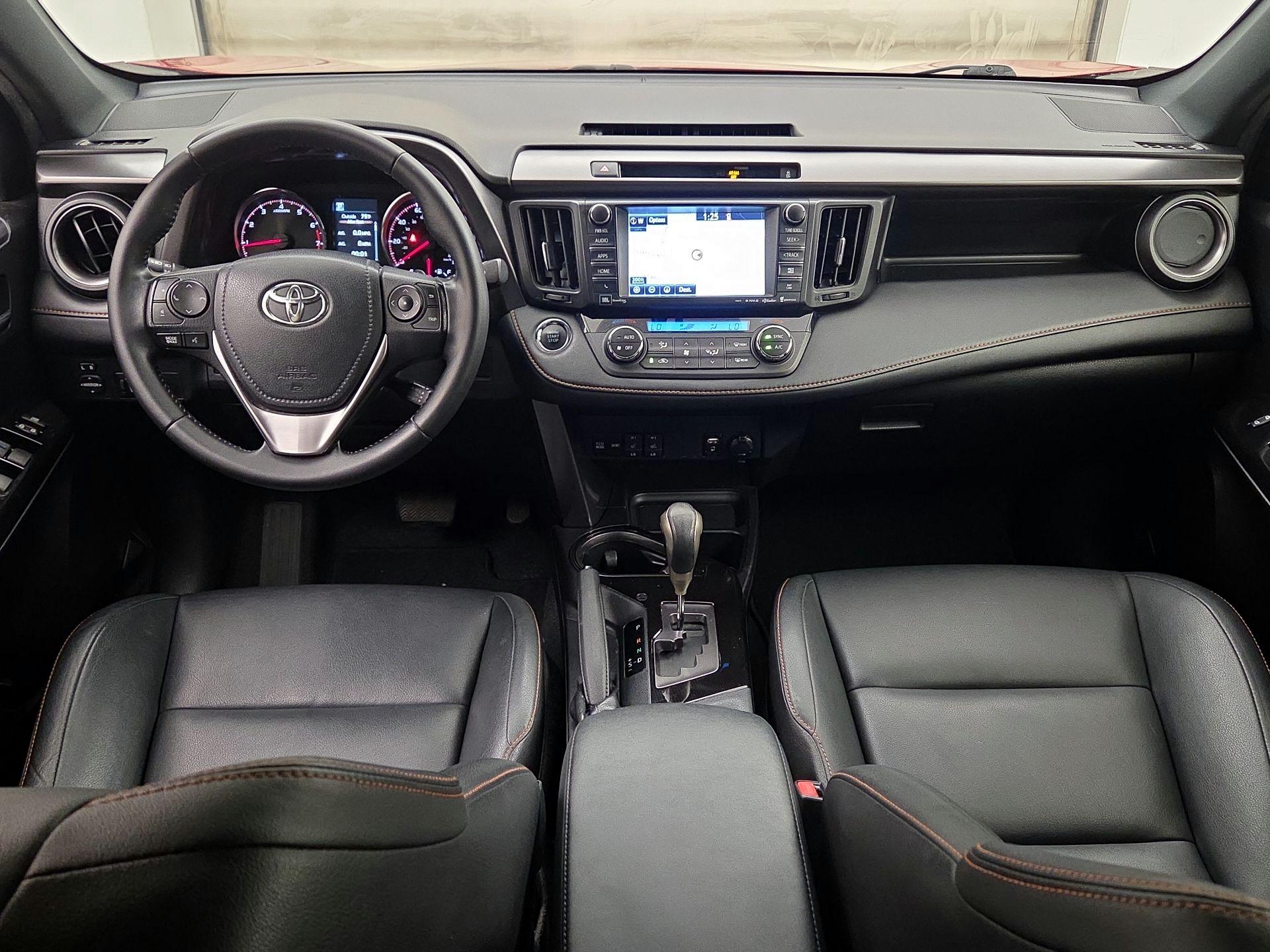 Thumbnail: 2016 Toyota RAV4 - 9