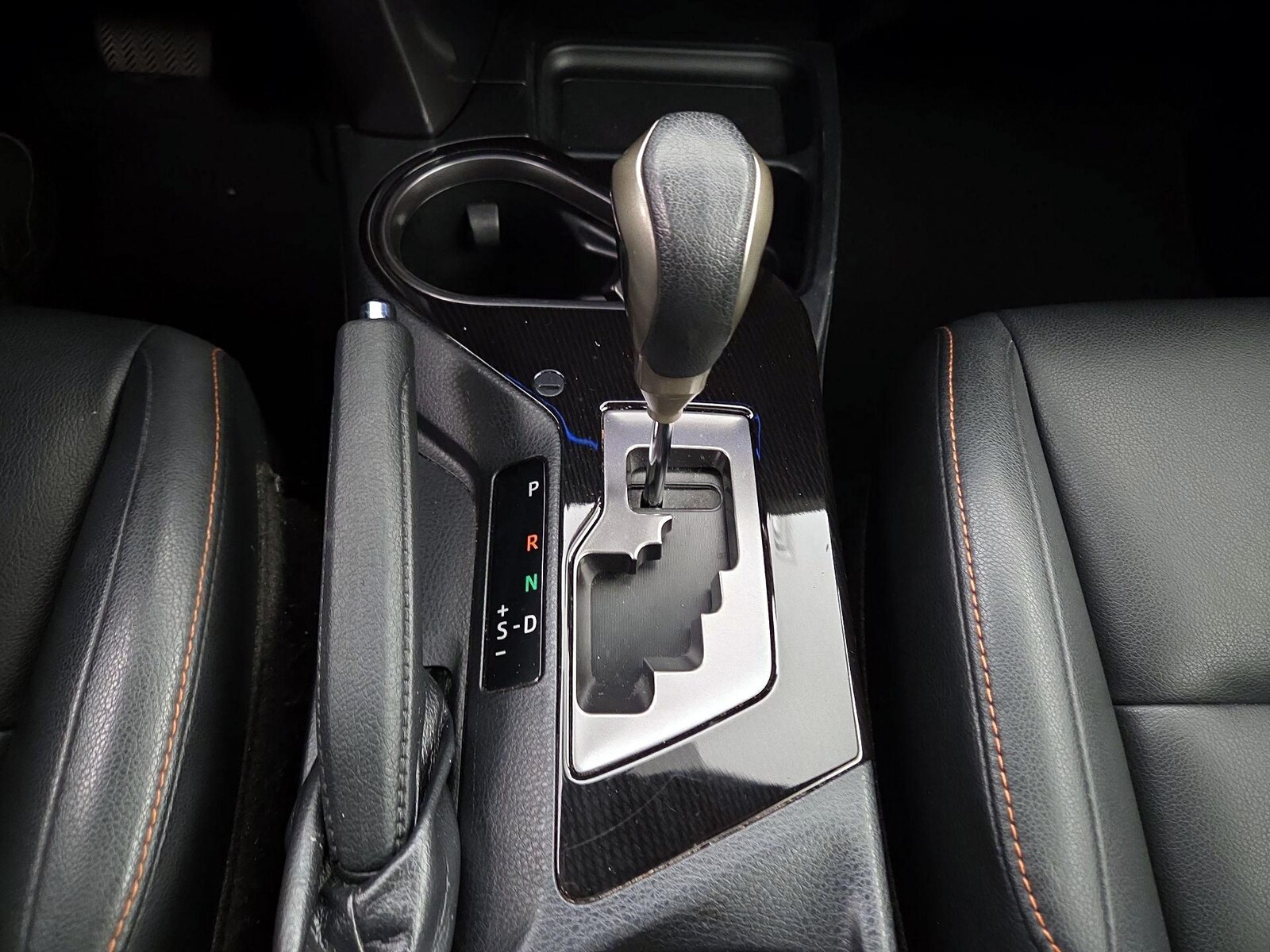 2016 Toyota RAV4 SE - Photo 19