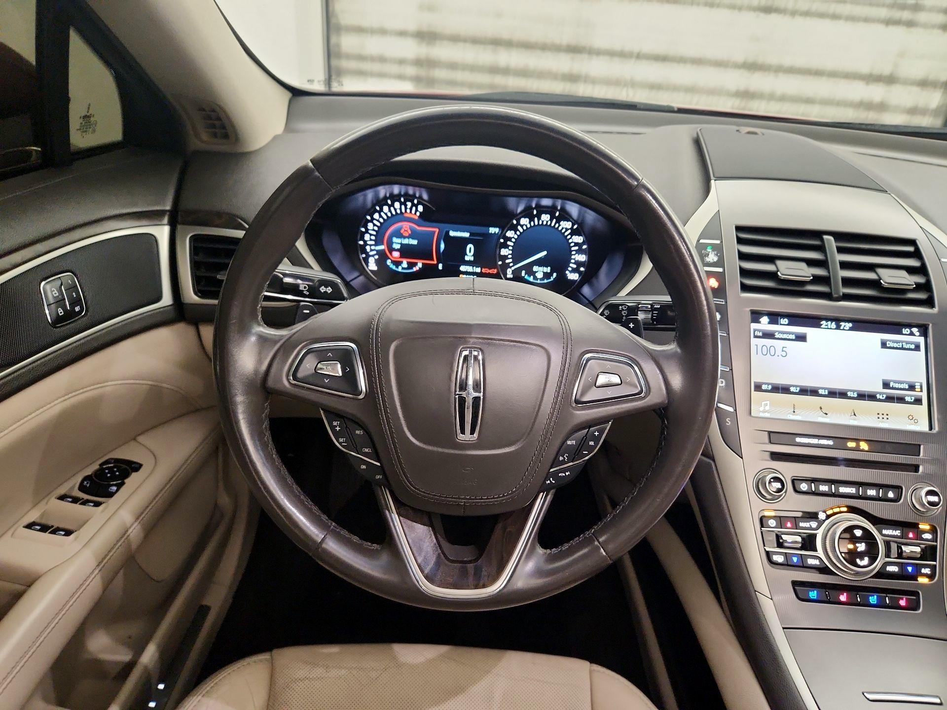 Thumbnail: 2017 Lincoln MKZ - 10