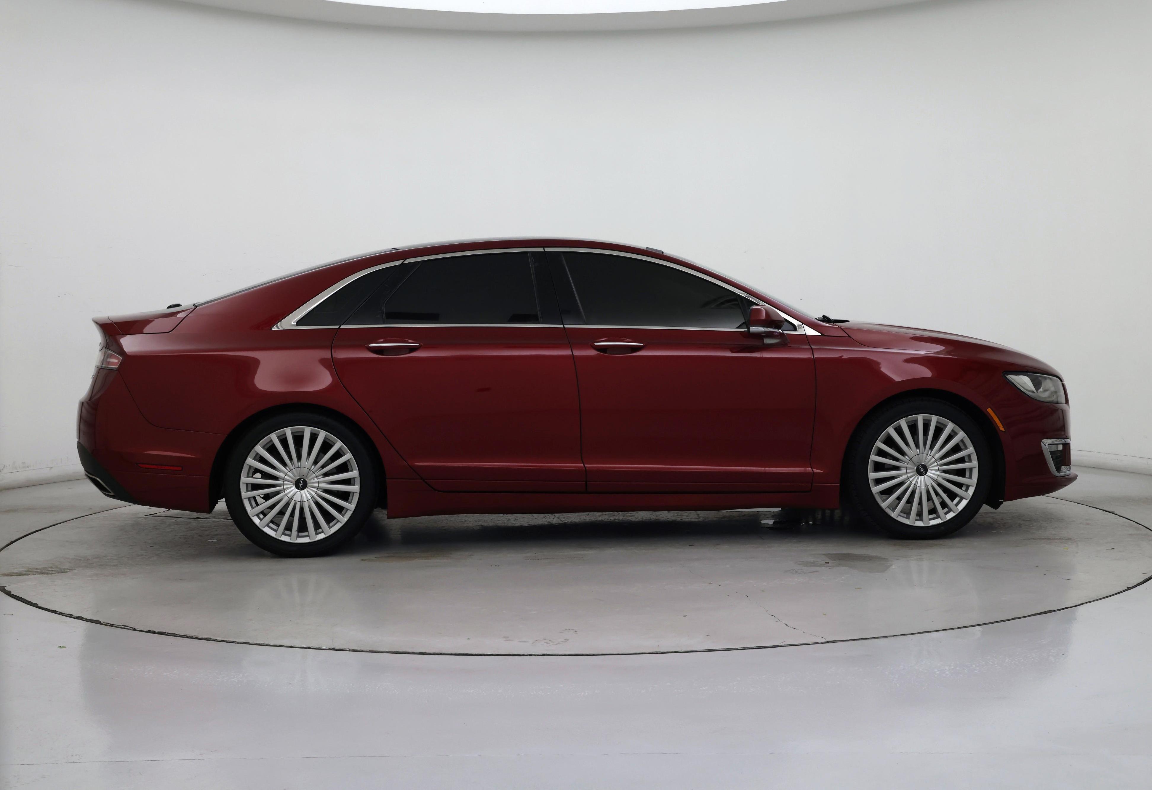 Thumbnail: 2017 Lincoln MKZ - 7
