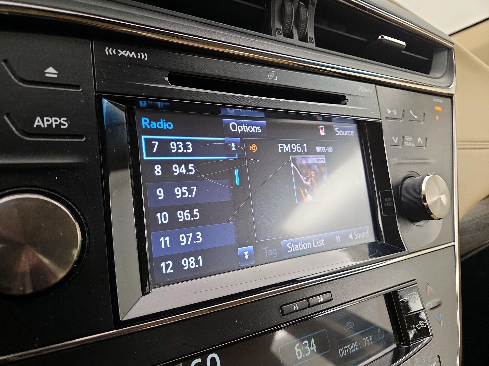 Thumbnail: 2016 Toyota Avalon - 15