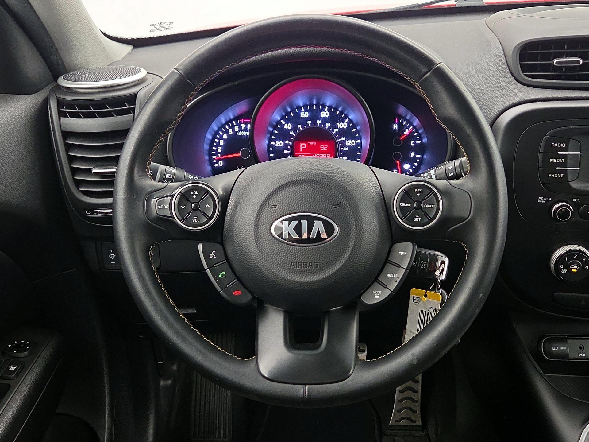 Thumbnail: 2016 Kia Soul - 10