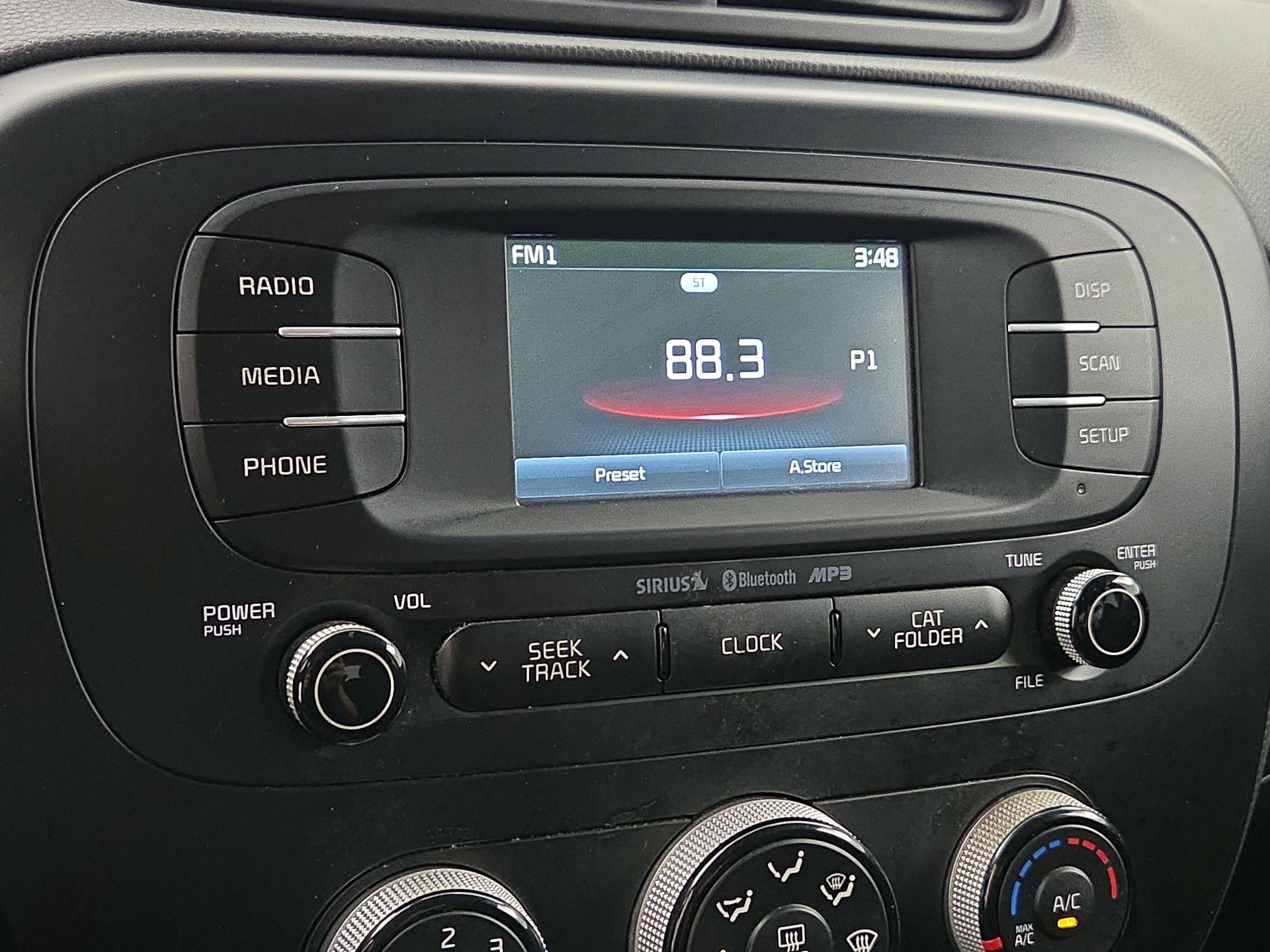 Thumbnail: 2016 Kia Soul - 15