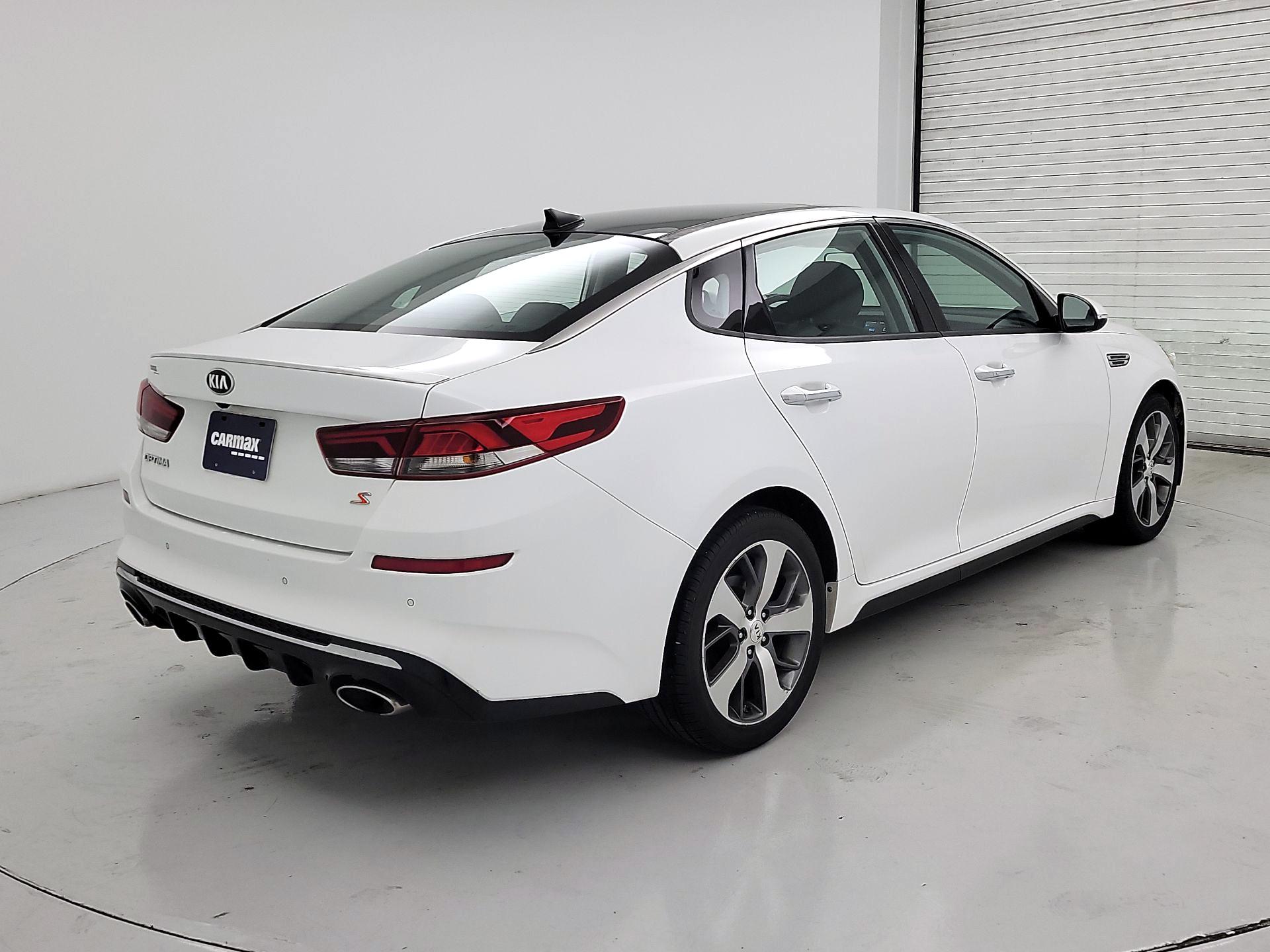 Thumbnail: 2020 Kia Optima - 5