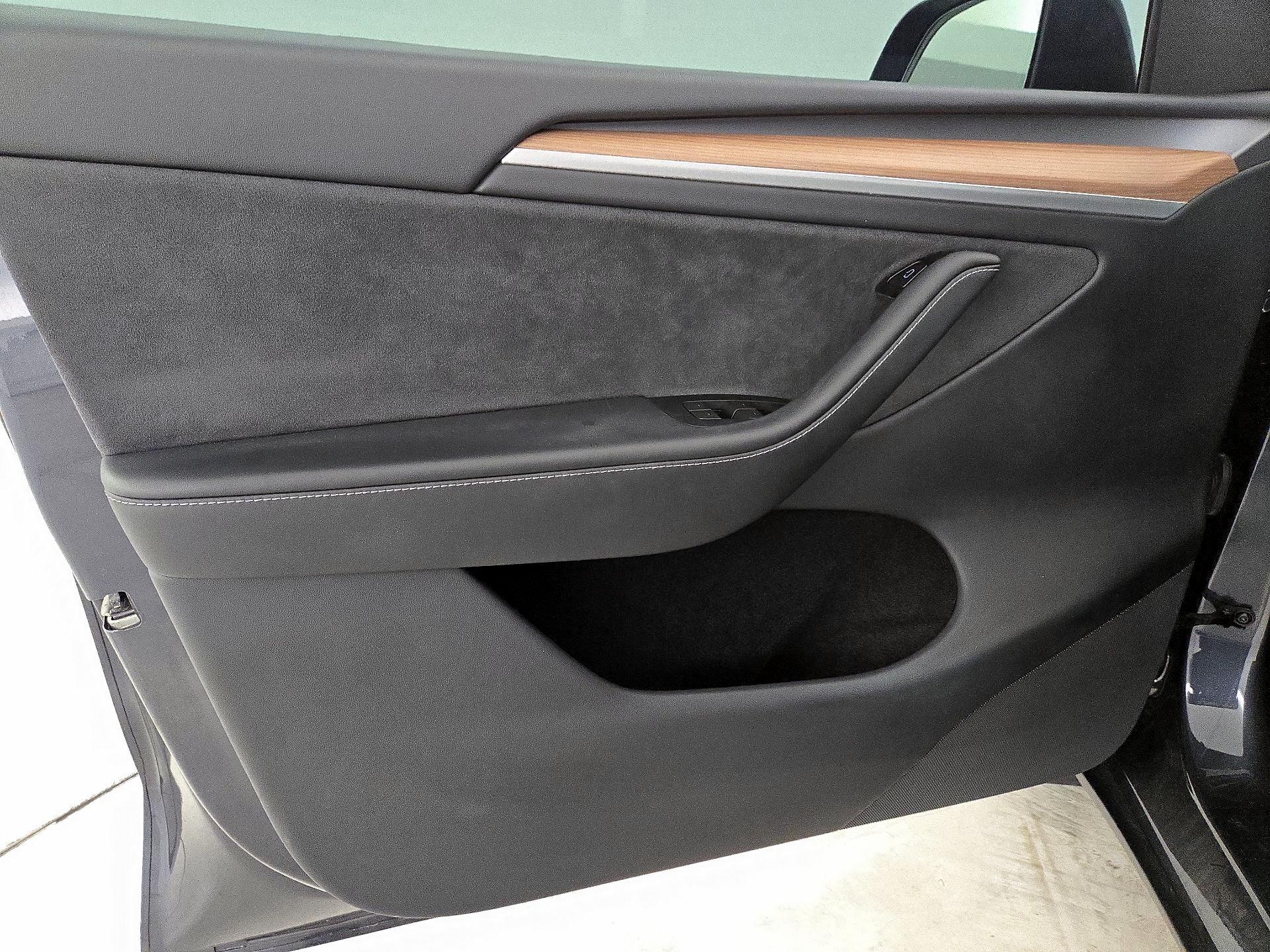 Thumbnail: 2024 Tesla Model Y - 12