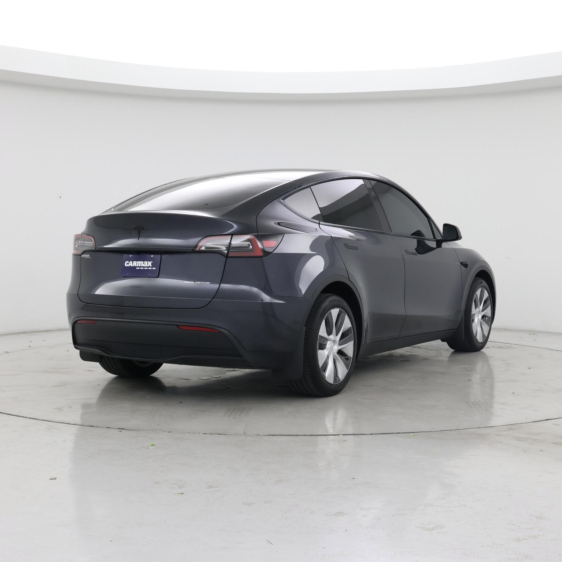 Thumbnail: 2024 Tesla Model Y - 8