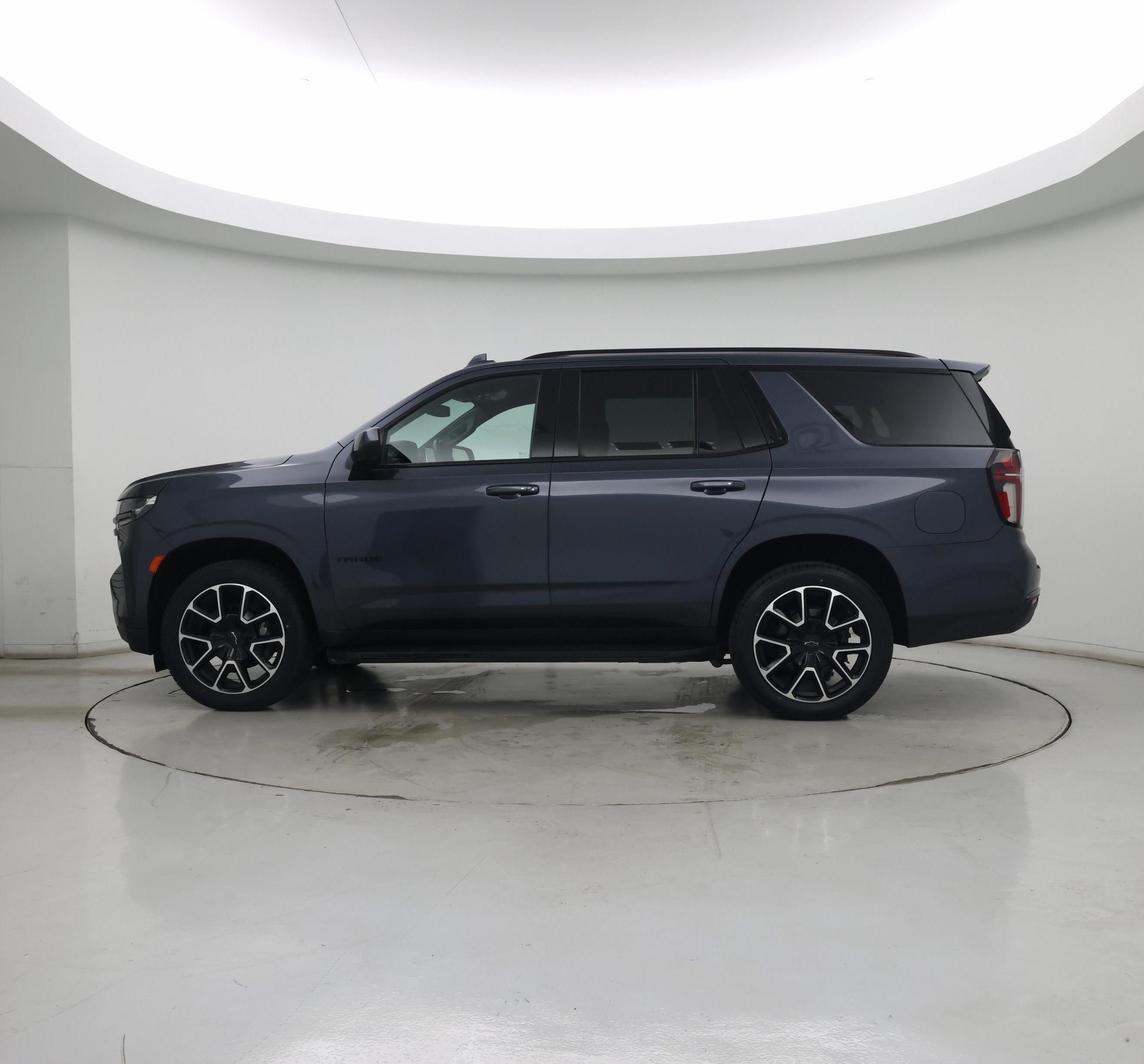 Thumbnail: 2021 Chevrolet Tahoe - 3