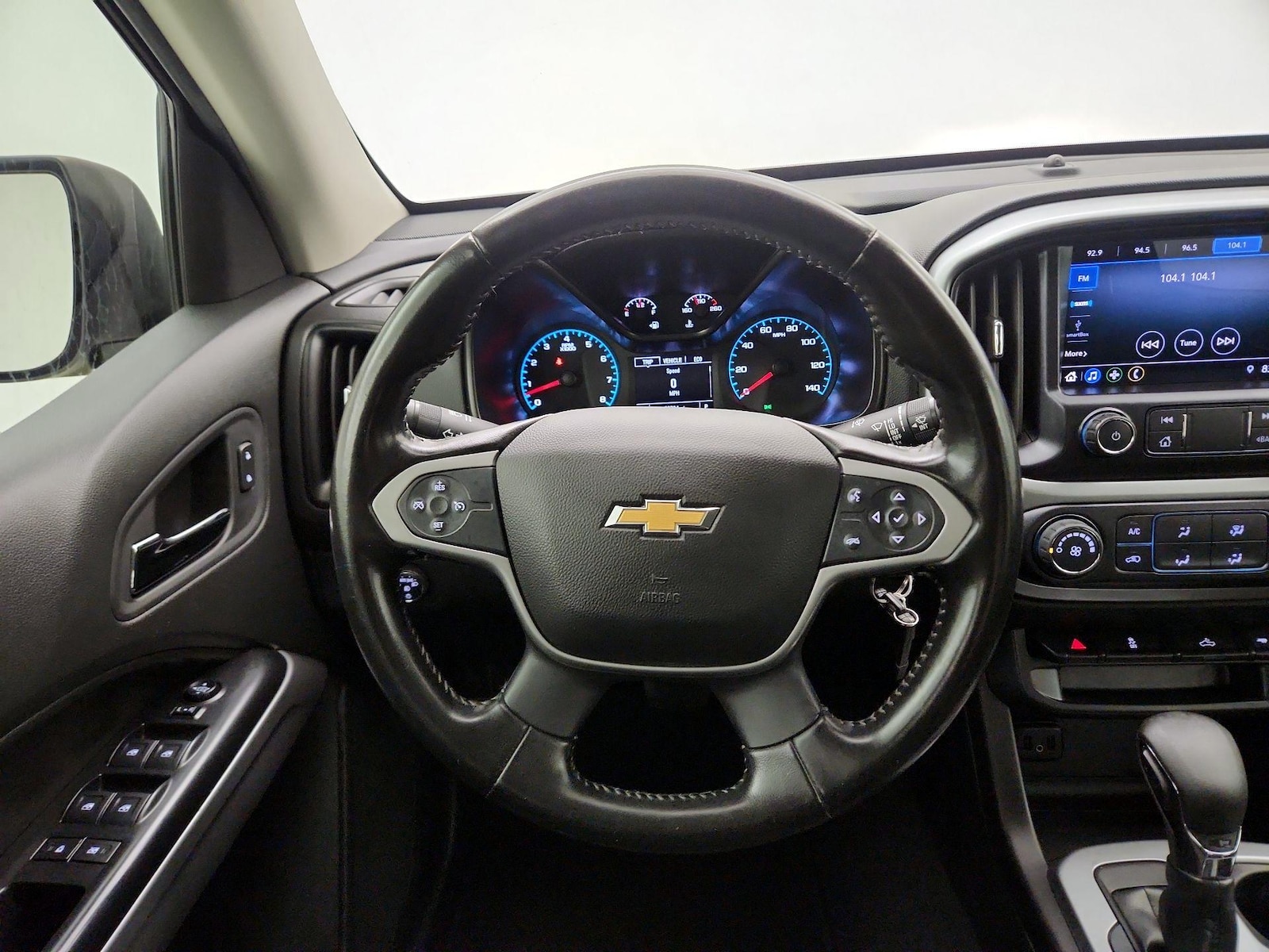 2022 Chevrolet Colorado LT - Photo 11