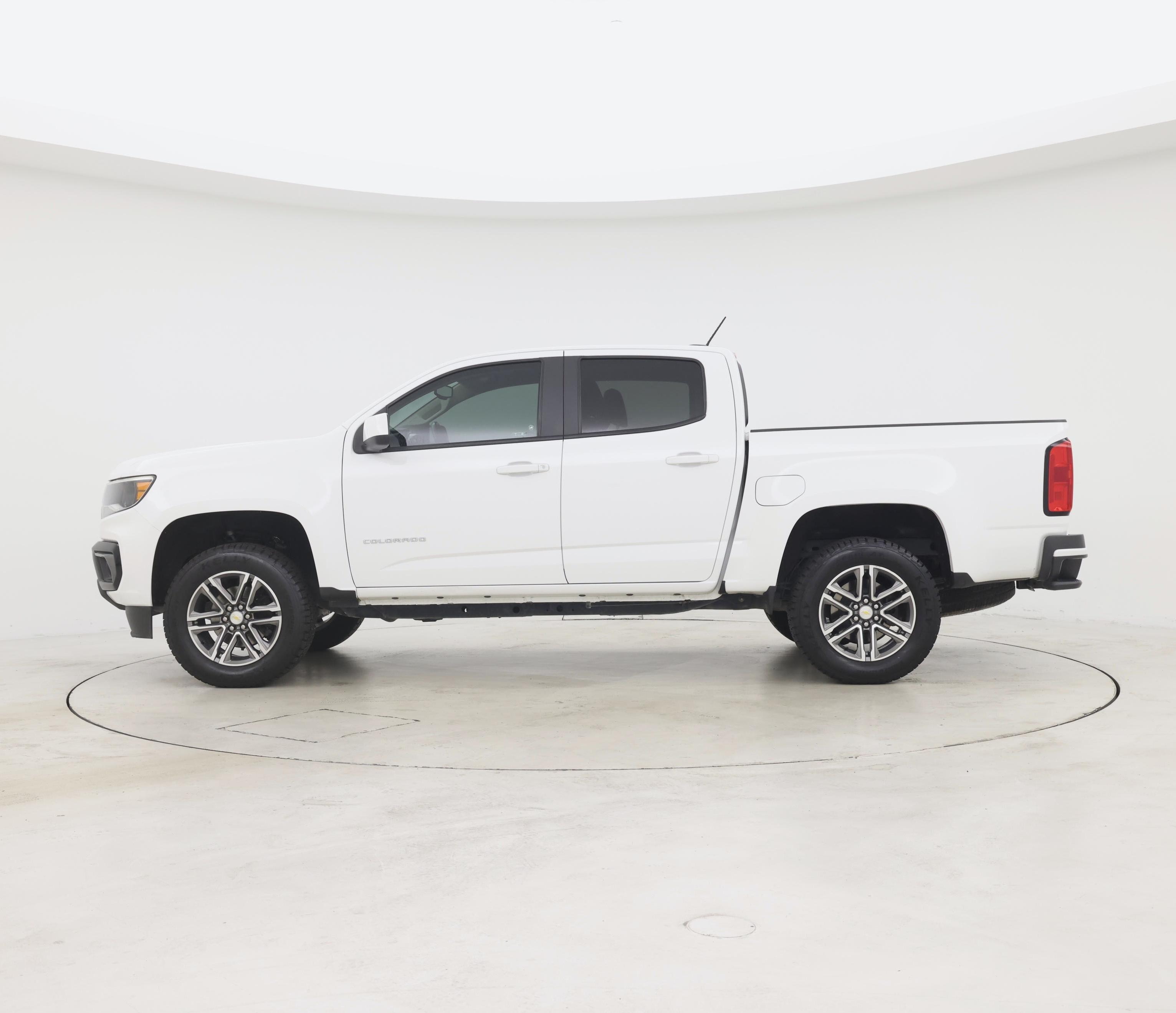 Thumbnail: 2022 Chevrolet Colorado - 3