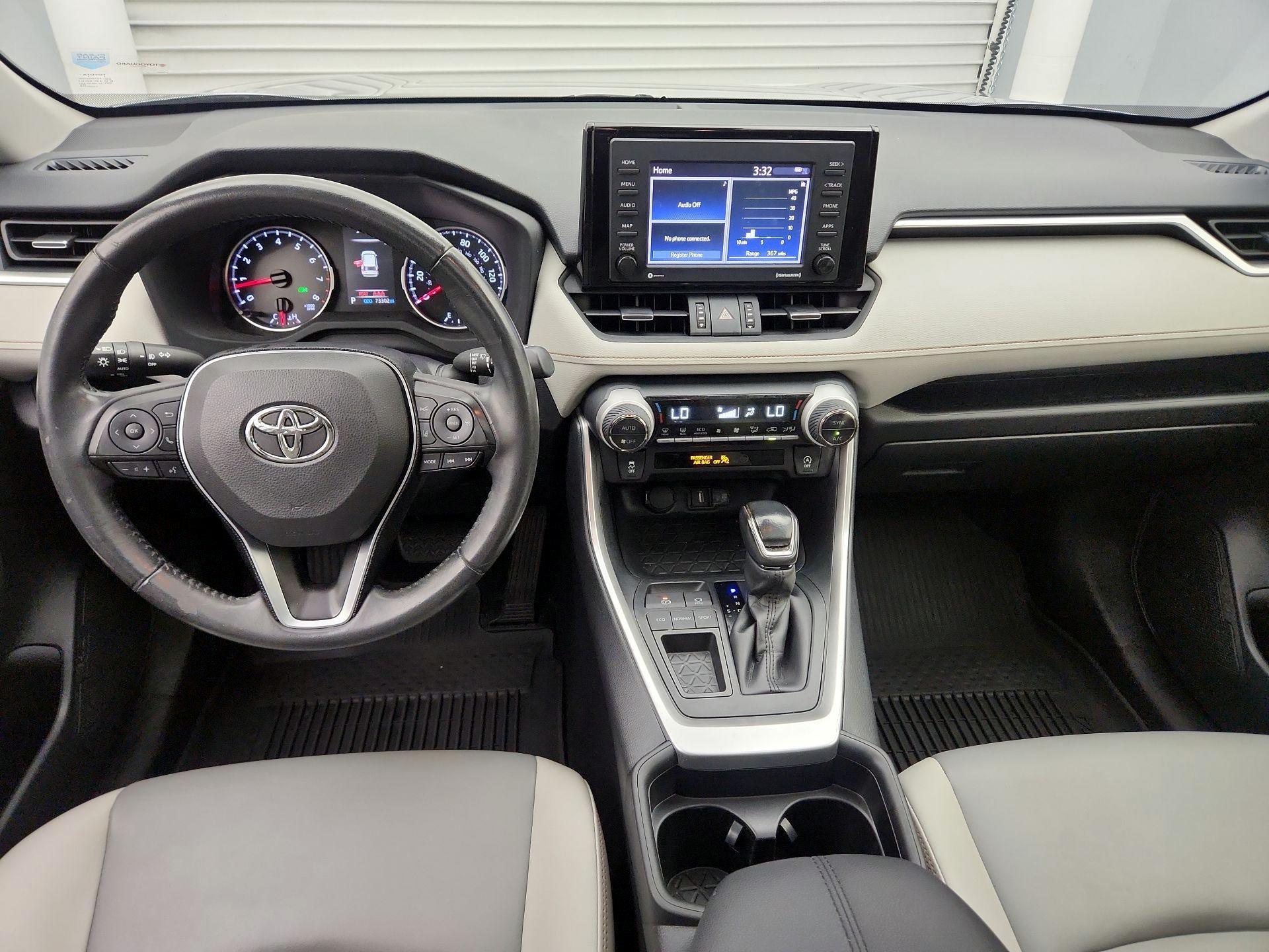 Thumbnail: 2020 Toyota RAV4 - 9