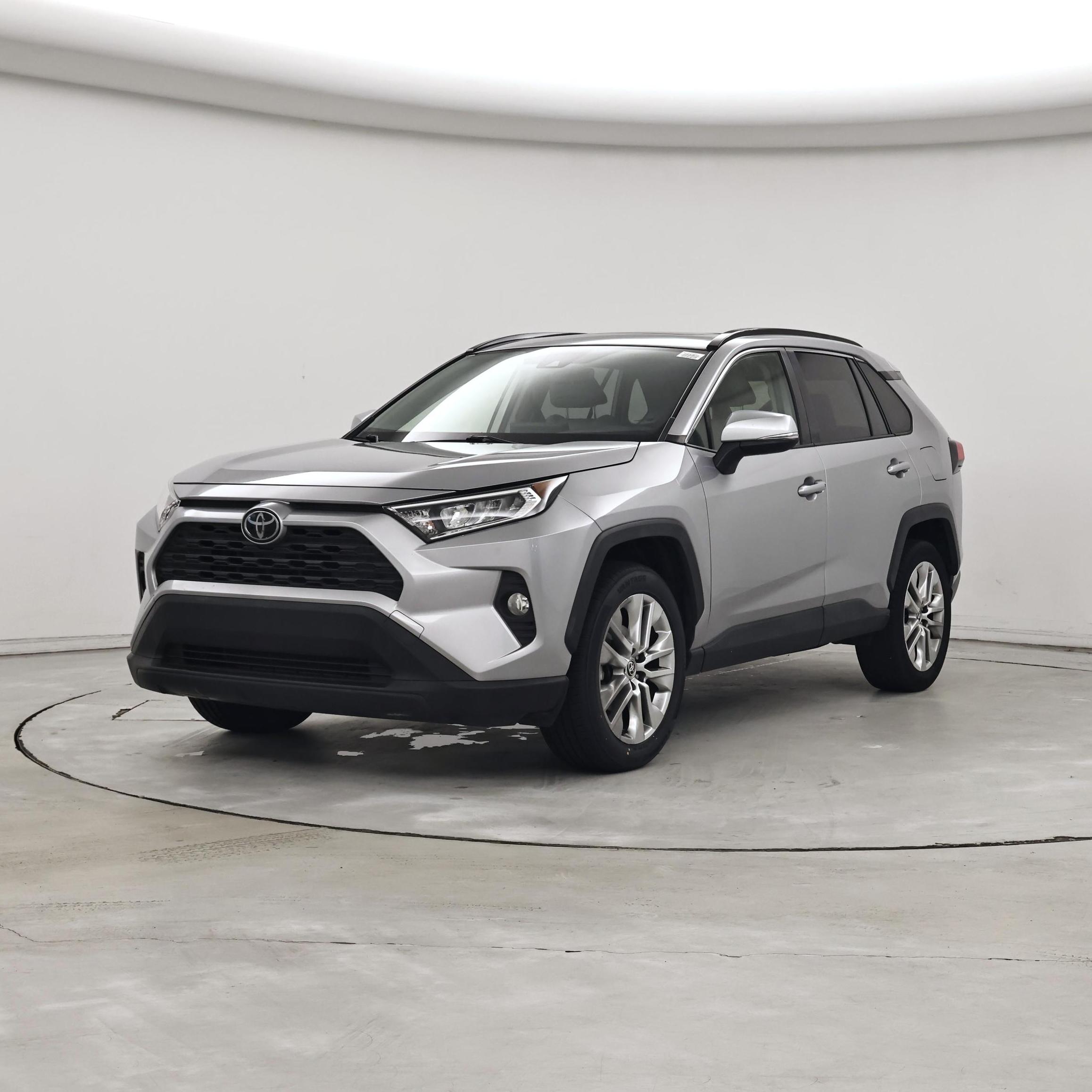 Thumbnail: 2020 Toyota RAV4 - 4