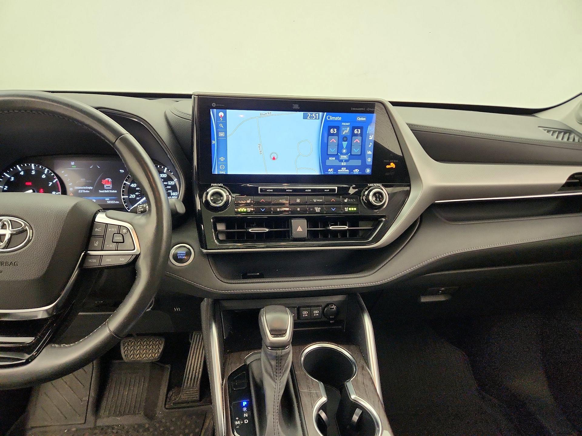 Thumbnail: 2020 Toyota Highlander - 9