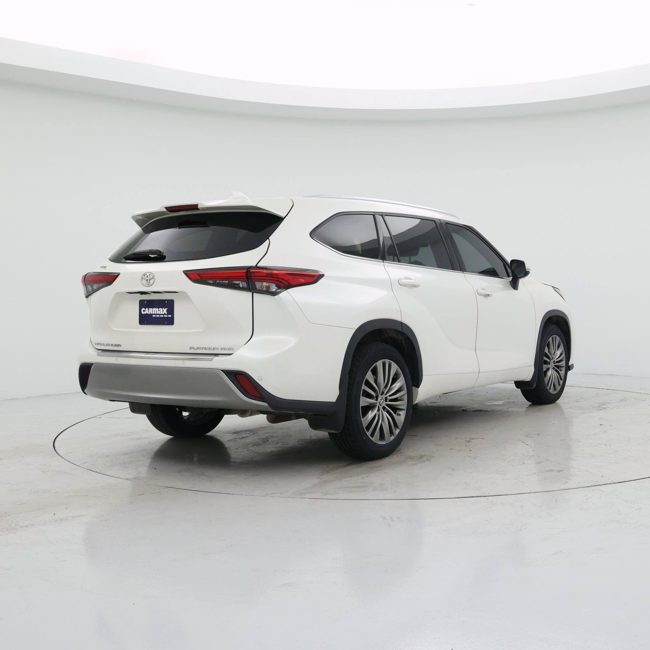 Thumbnail: 2020 Toyota Highlander - 8