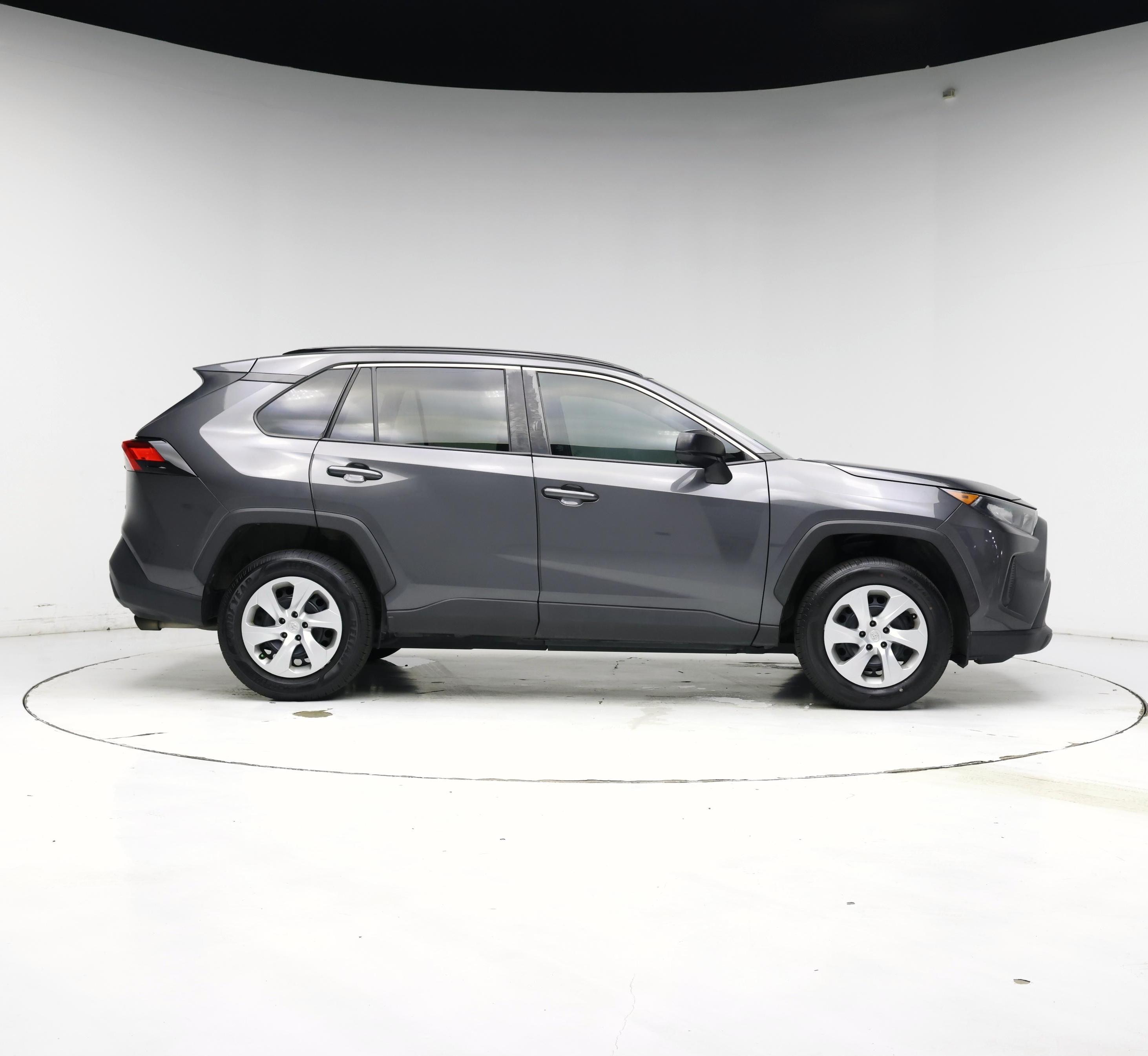 Thumbnail: 2020 Toyota RAV4 - 7