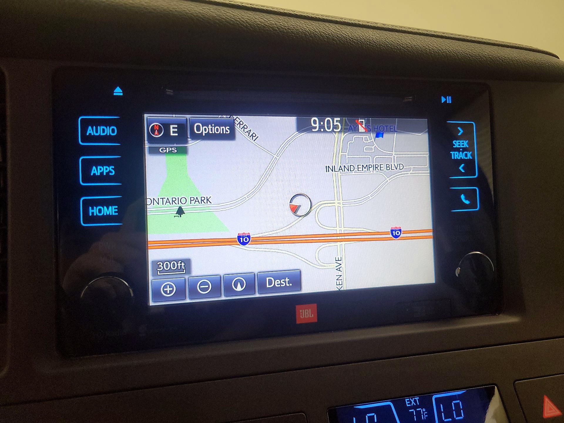 Thumbnail: 2015 Toyota Sienna - 14