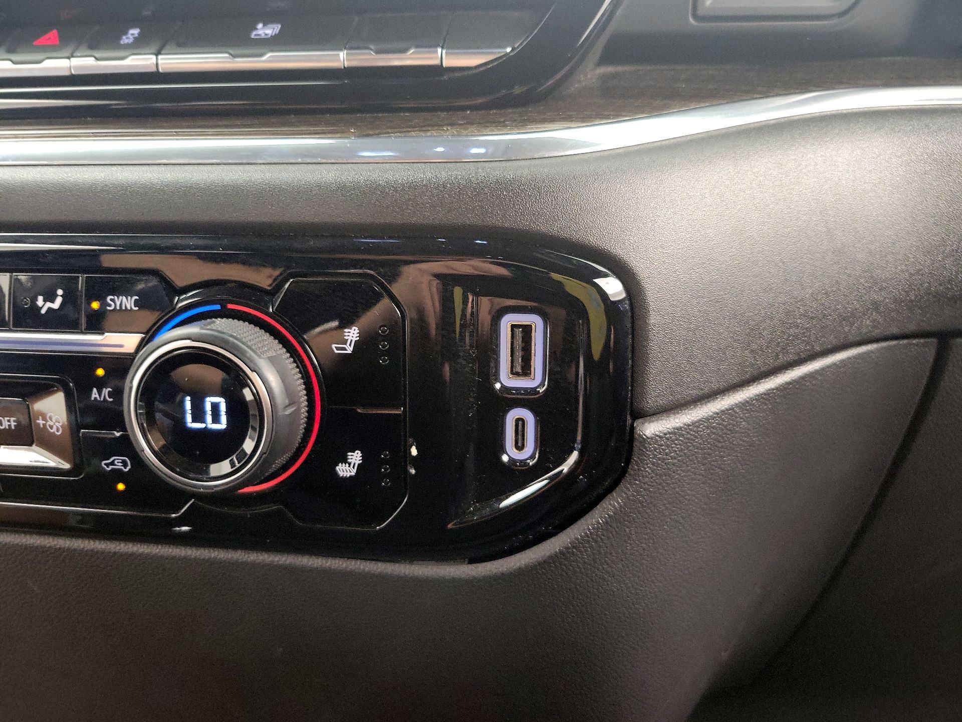 Thumbnail: 2024 Chevrolet Silverado 1500 - 19