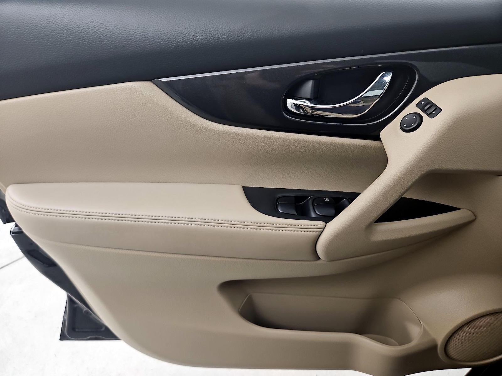 2017 Nissan Rogue S - Photo 13