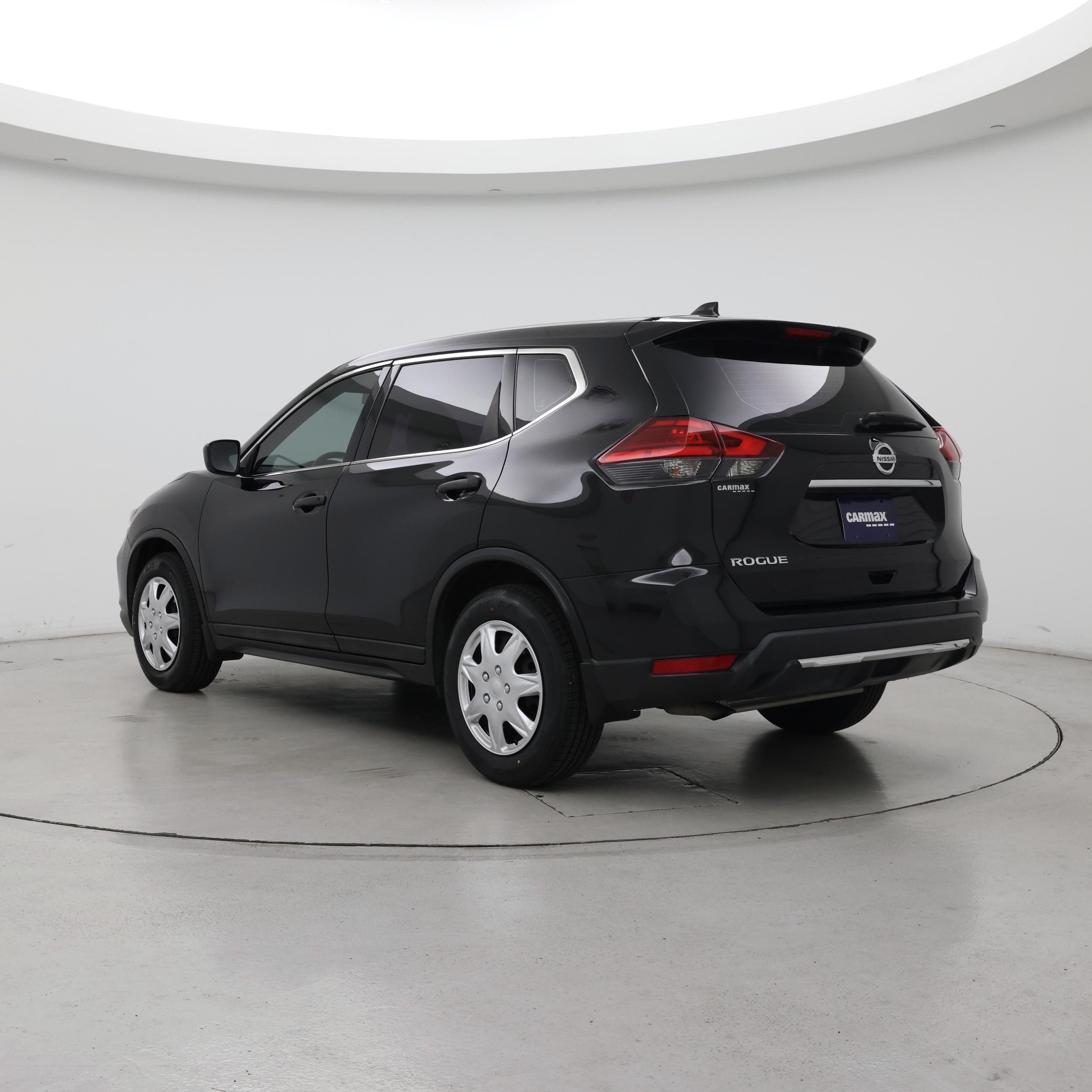 Thumbnail: 2017 Nissan Rogue - 2