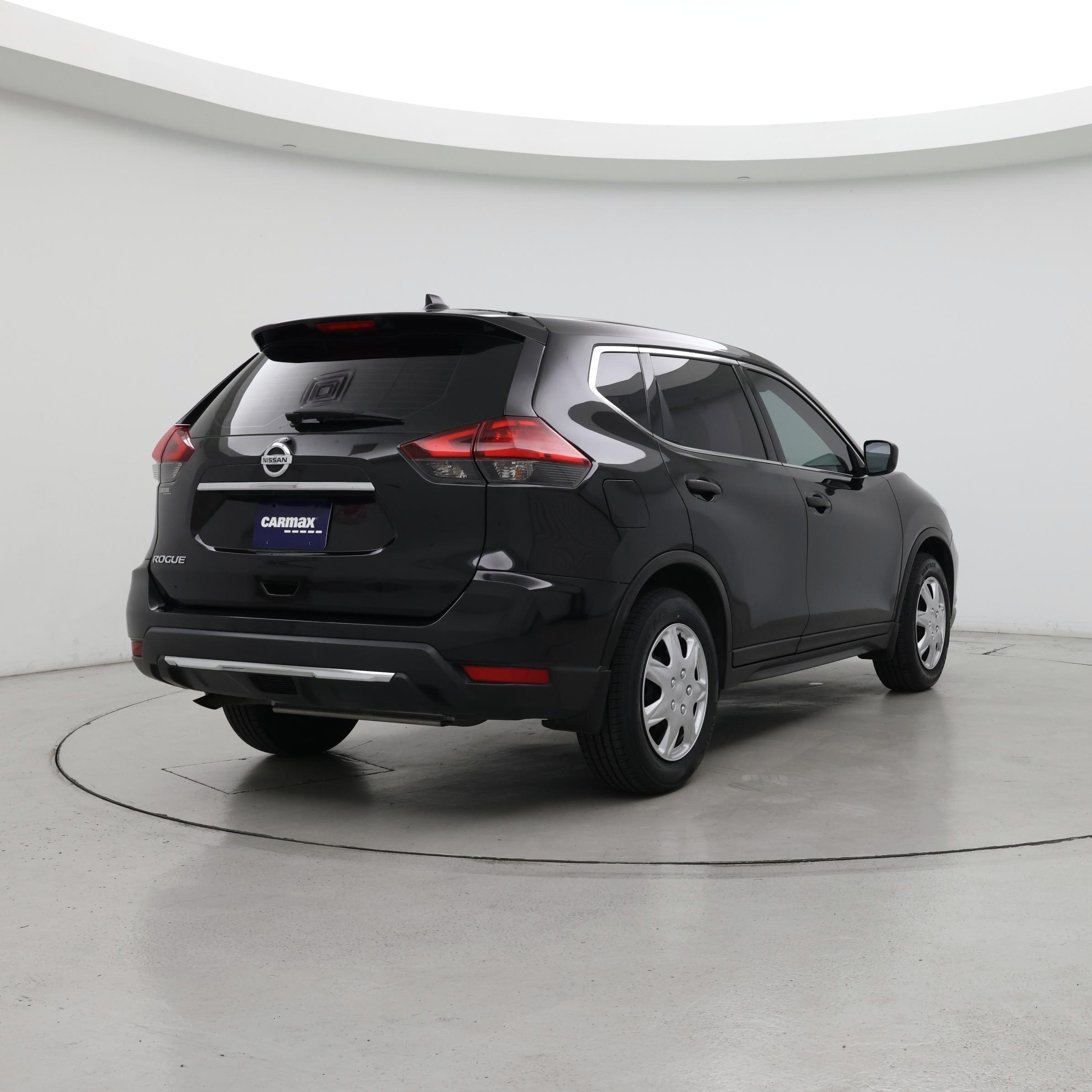 Thumbnail: 2017 Nissan Rogue - 8