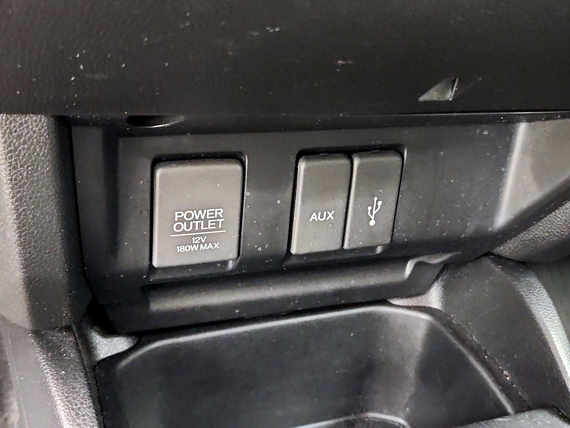 Thumbnail: 2015 Honda Fit - 18