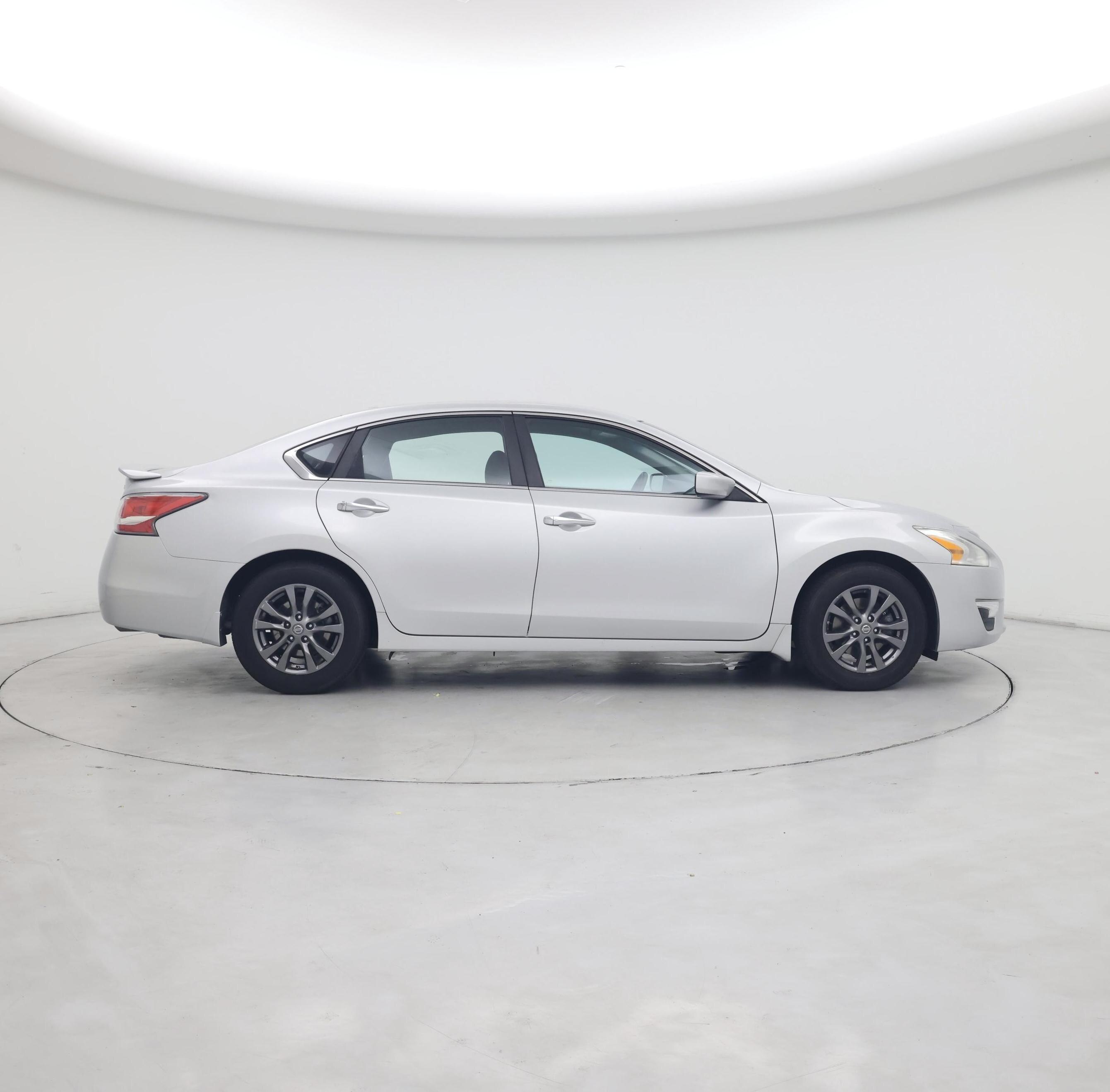 Thumbnail: 2015 Nissan Altima - 7