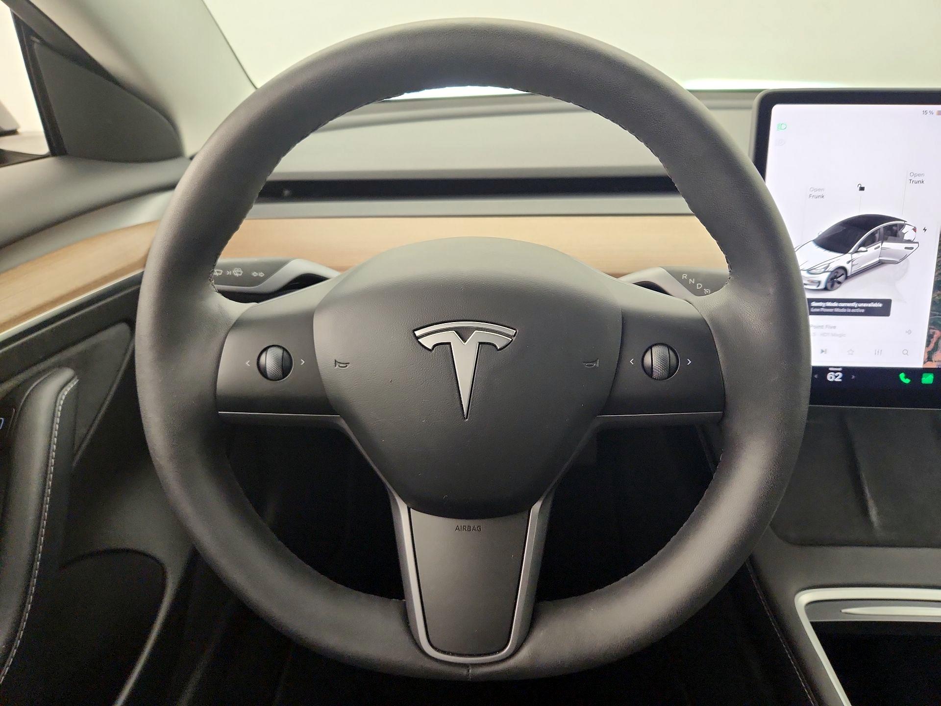 Thumbnail: 2023 Tesla Model 3 - 10